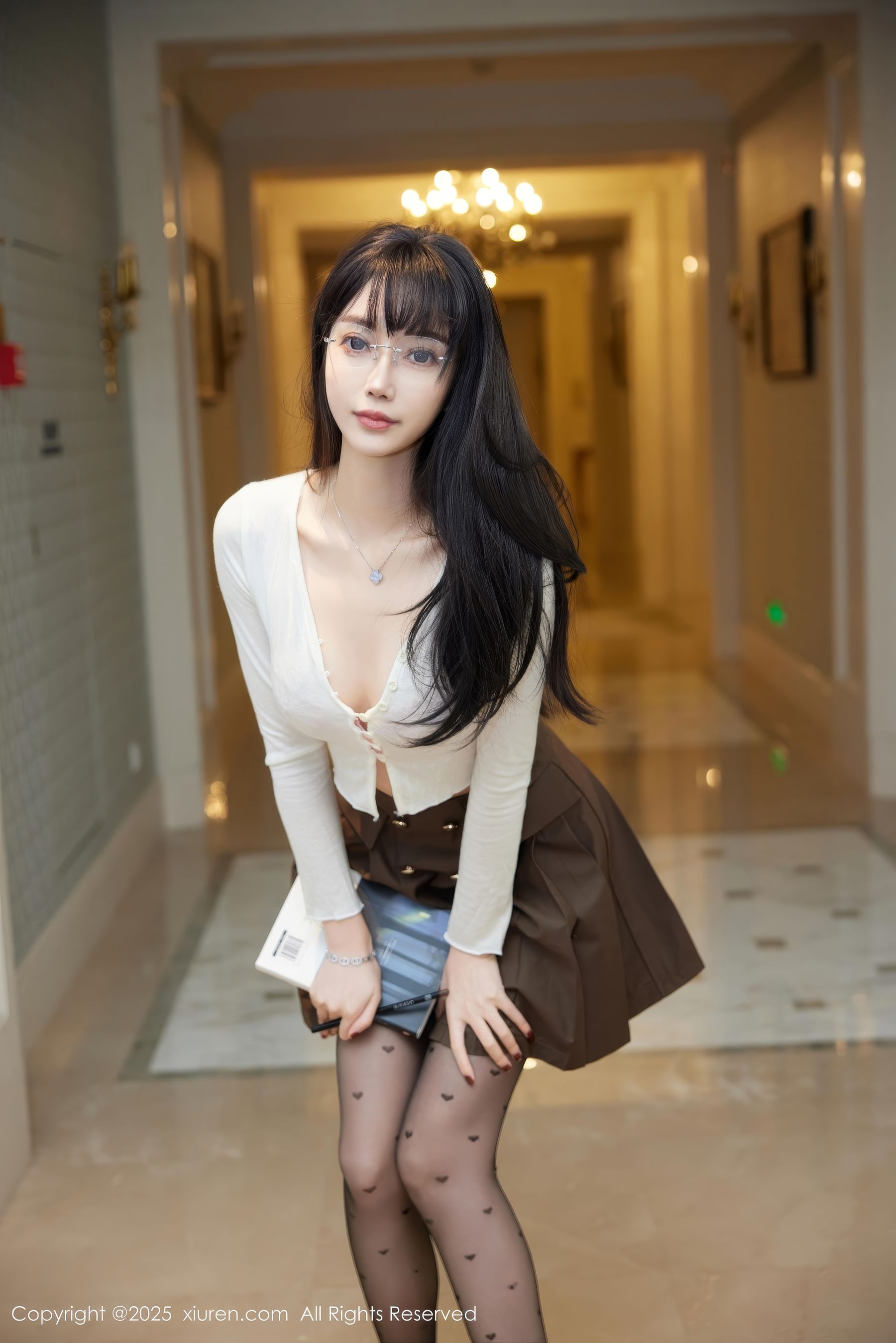 [秀人XiuRen] 2025.01.10 No.9737 玥儿玥er/(82P)