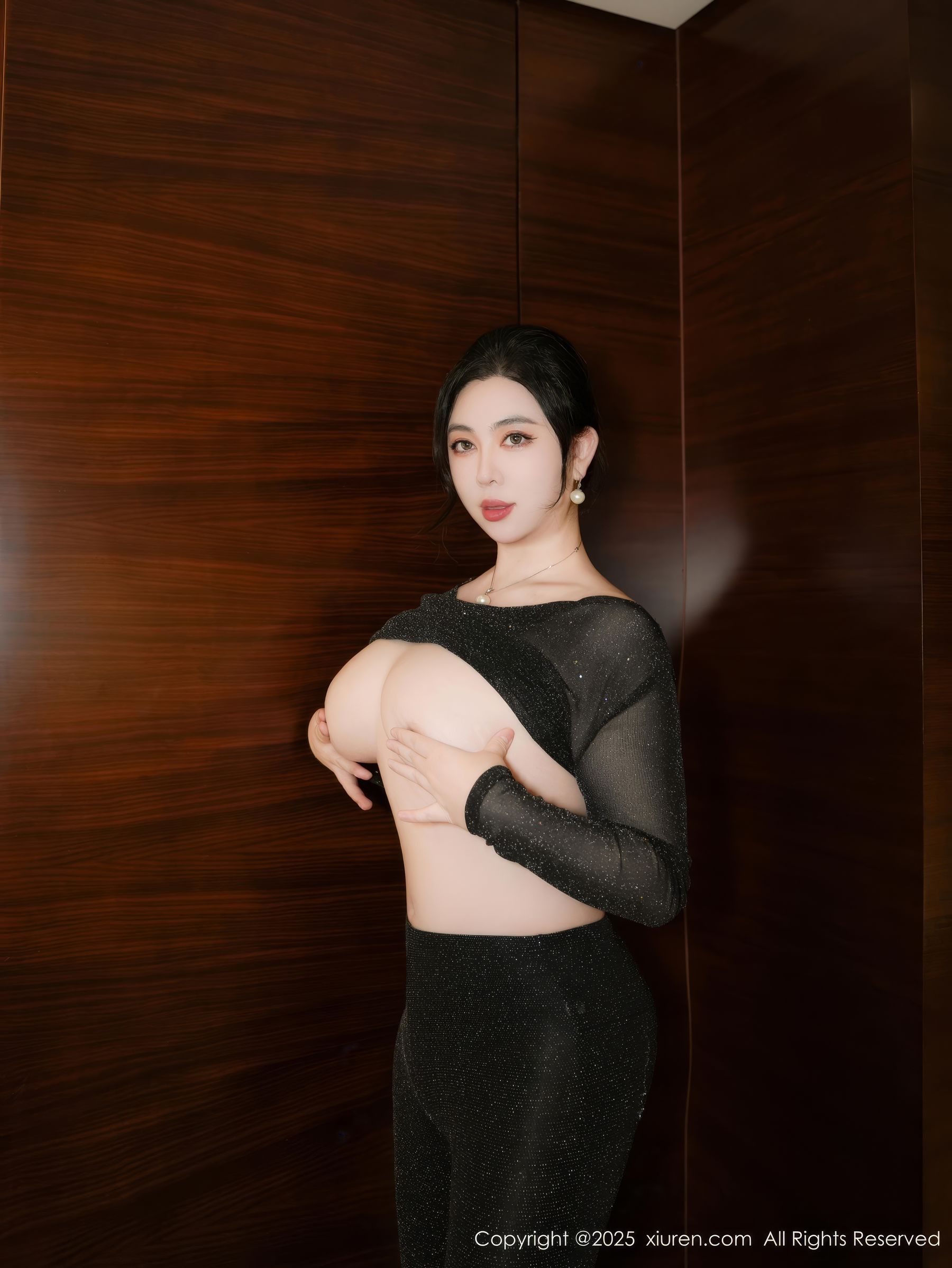 [秀人XiuRen] 2025.01.08 No.9725 风景尤美/(66P)