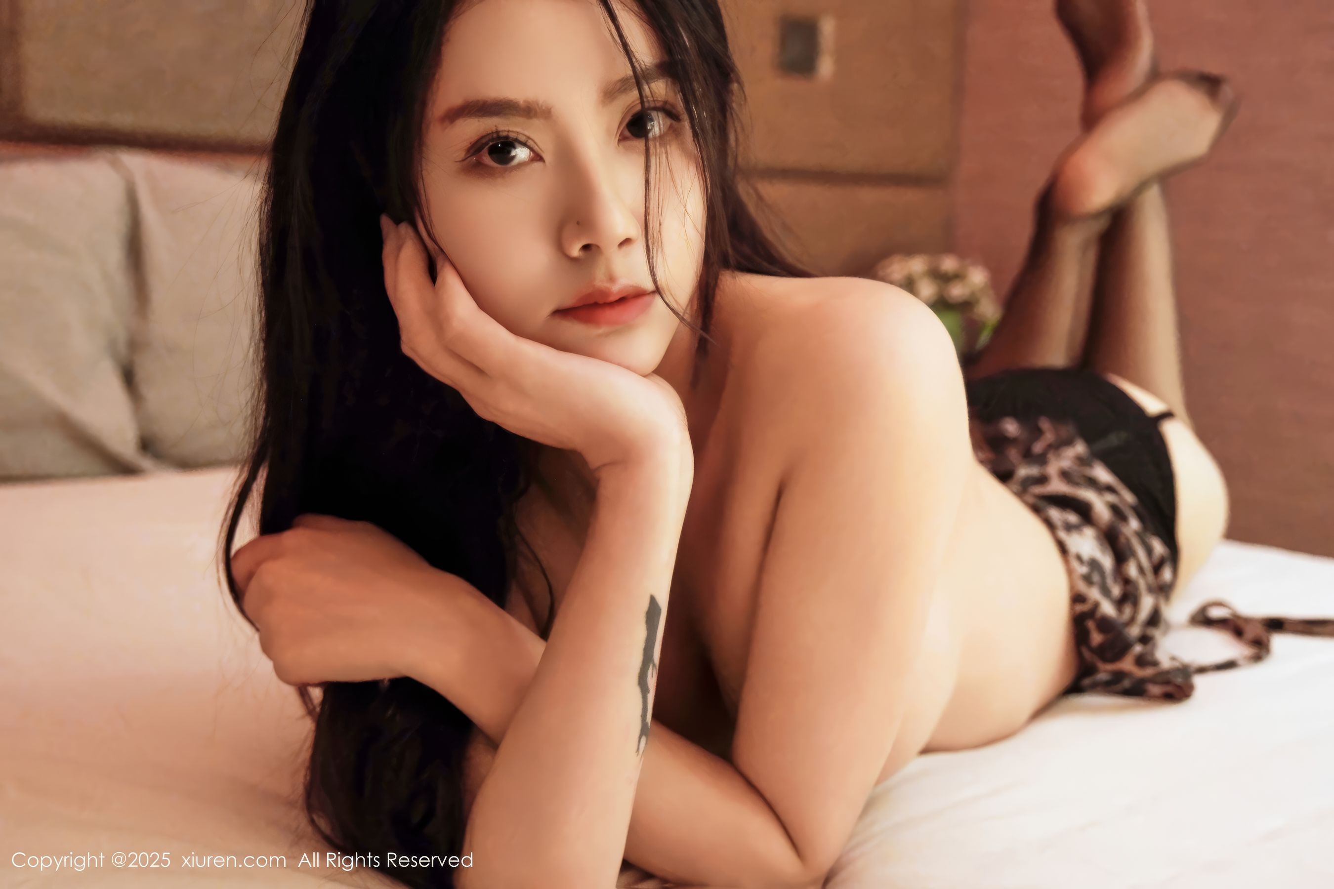[秀人XiuRen] 2025.01.07 No.9721 方子萱/(77P)