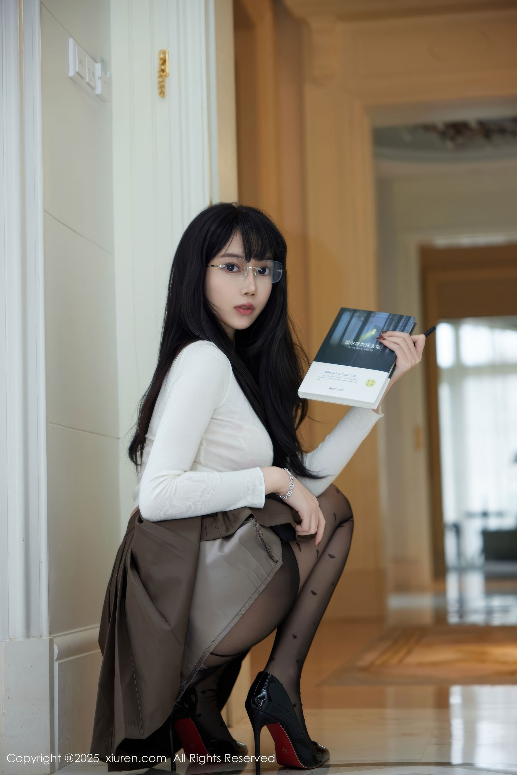 [秀人XiuRen] 2025.01.10 No.9737 玥儿玥er/(82P)