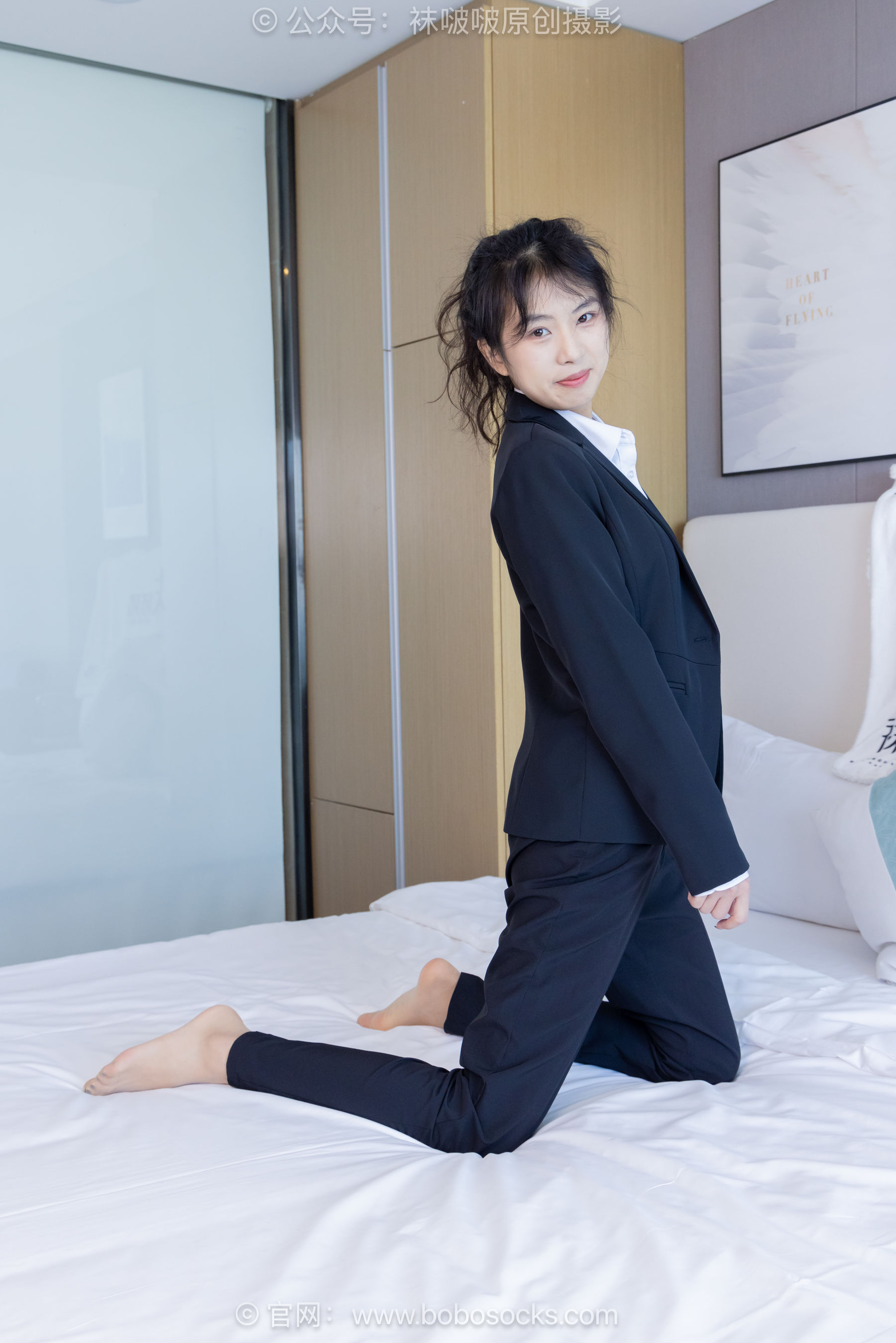 BoBoSocks袜啵啵 No.489 奶油 两双高跟鞋、薄肉丝、ol制服裤里丝、黑色美甲/(151P)