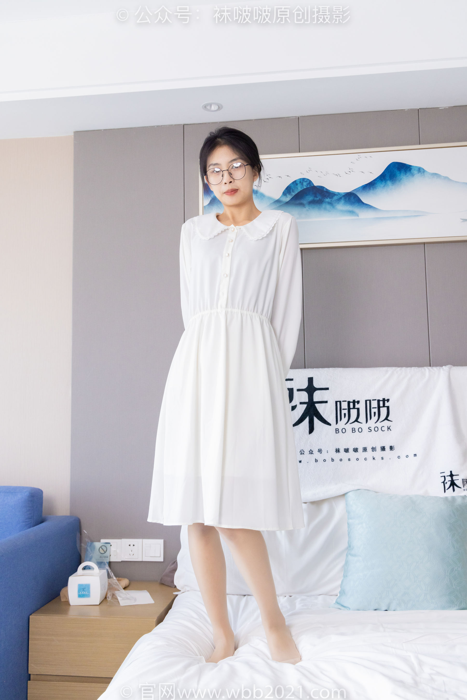 BoBoSocks袜啵啵 No.494 奶油 - 帆布鞋、薄肉丝、薄肉丝踩小蛋糕剧情/(160P)