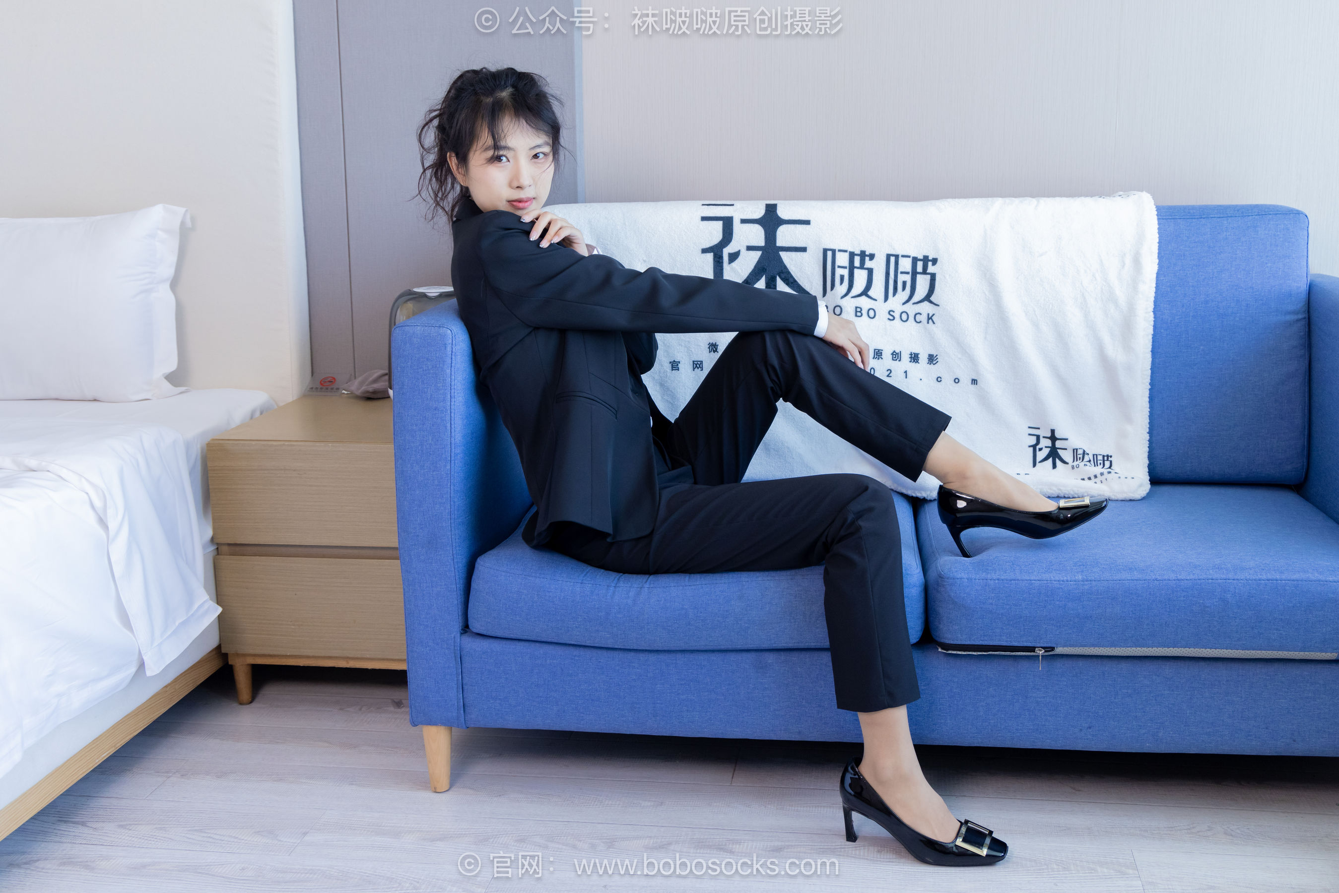 BoBoSocks袜啵啵 No.489 奶油 两双高跟鞋、薄肉丝、ol制服裤里丝、黑色美甲/(151P)