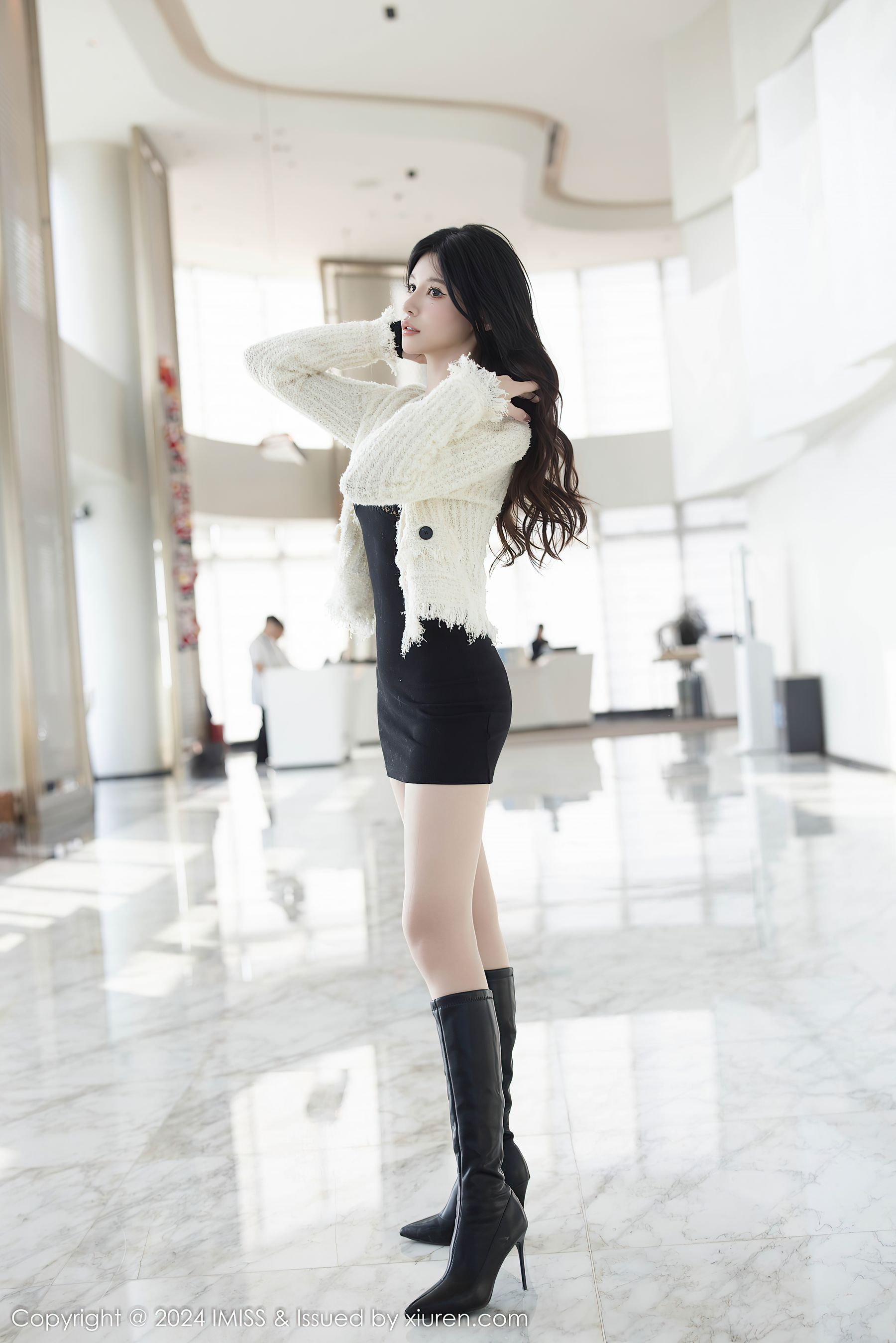 [IMiss]爱蜜社 2024.12.25 Vol.780 泥鳅鳅/(51P)