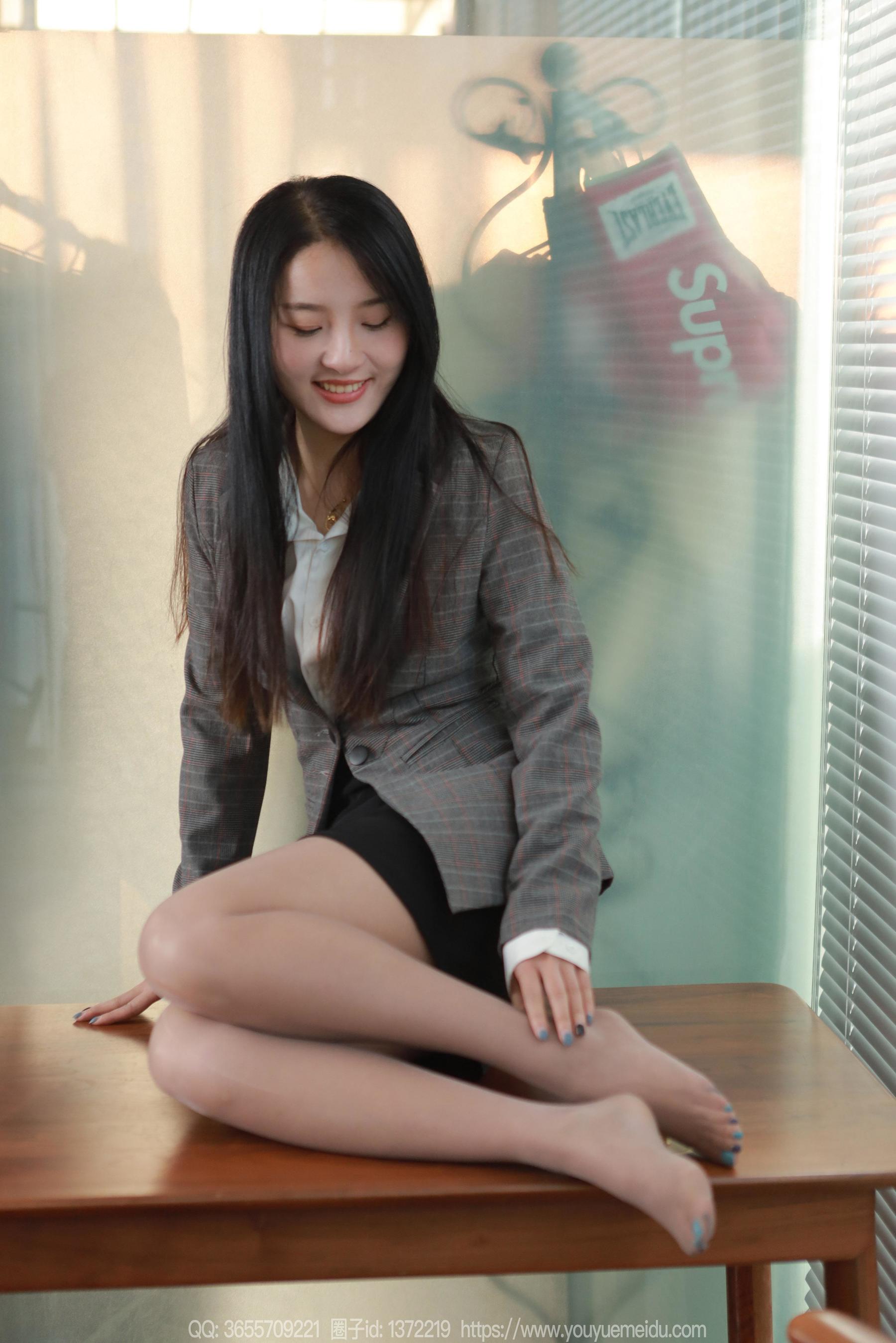 IESS异思趣向 - 模特： 婉萍 《加班加点》/(89P)