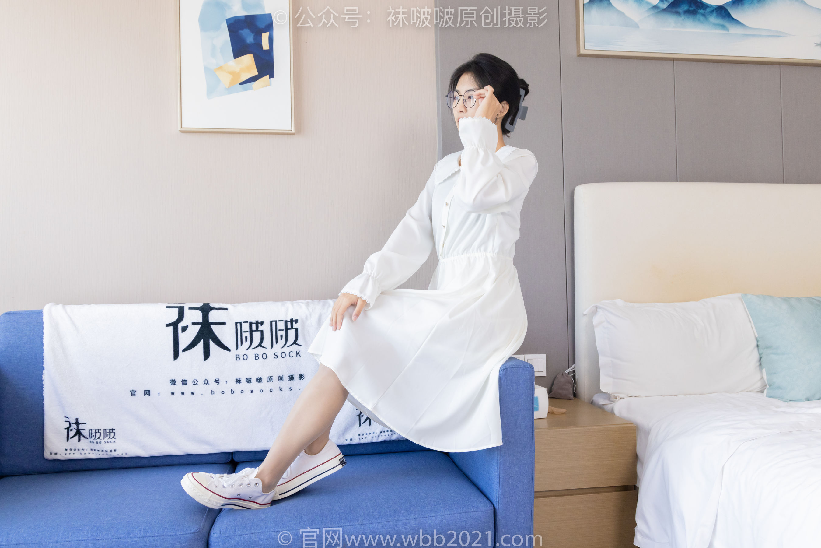 BoBoSocks袜啵啵 No.494 奶油 - 帆布鞋、薄肉丝、薄肉丝踩小蛋糕剧情/(160P)