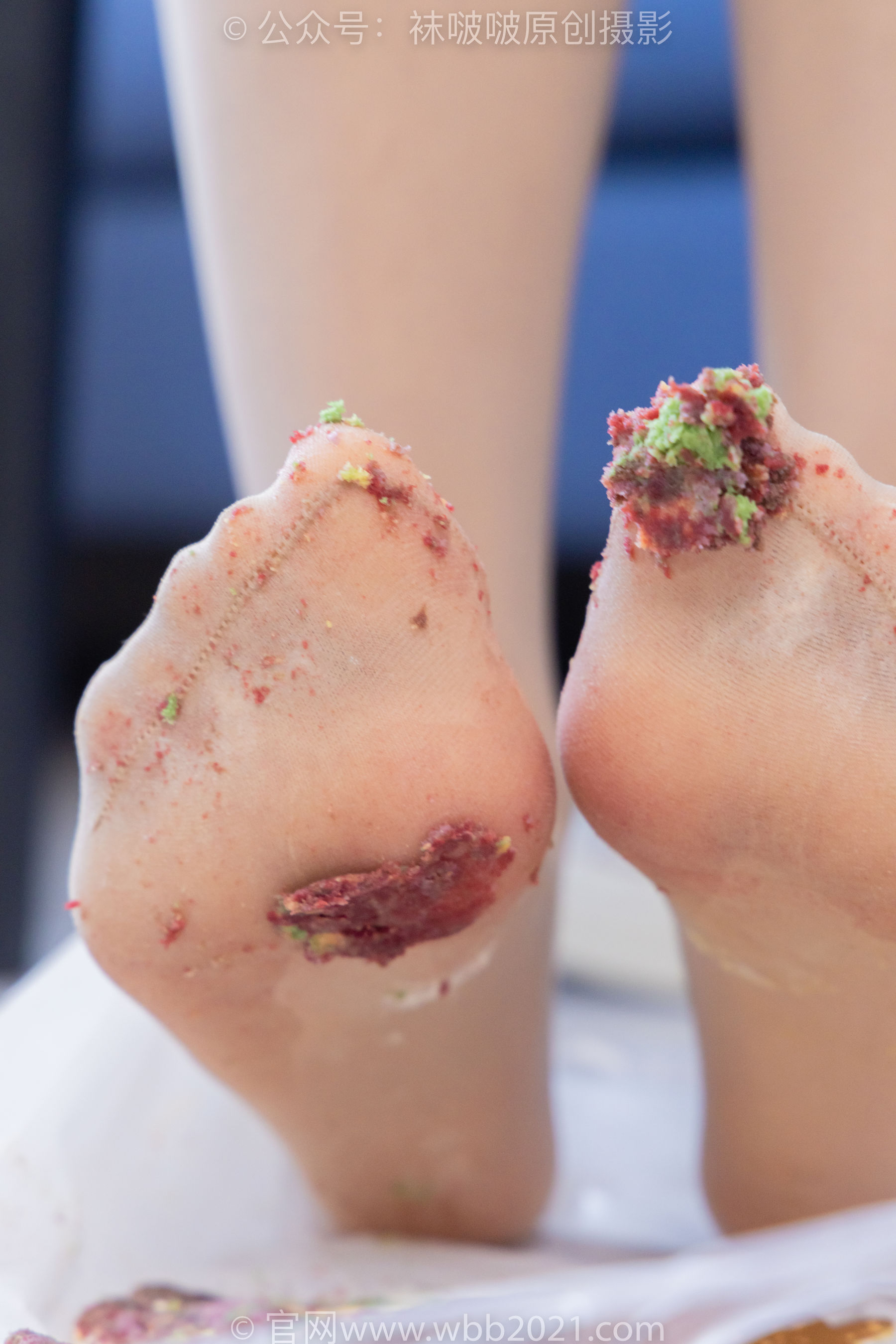 BoBoSocks袜啵啵 No.494 奶油 - 帆布鞋、薄肉丝、薄肉丝踩小蛋糕剧情/(160P)