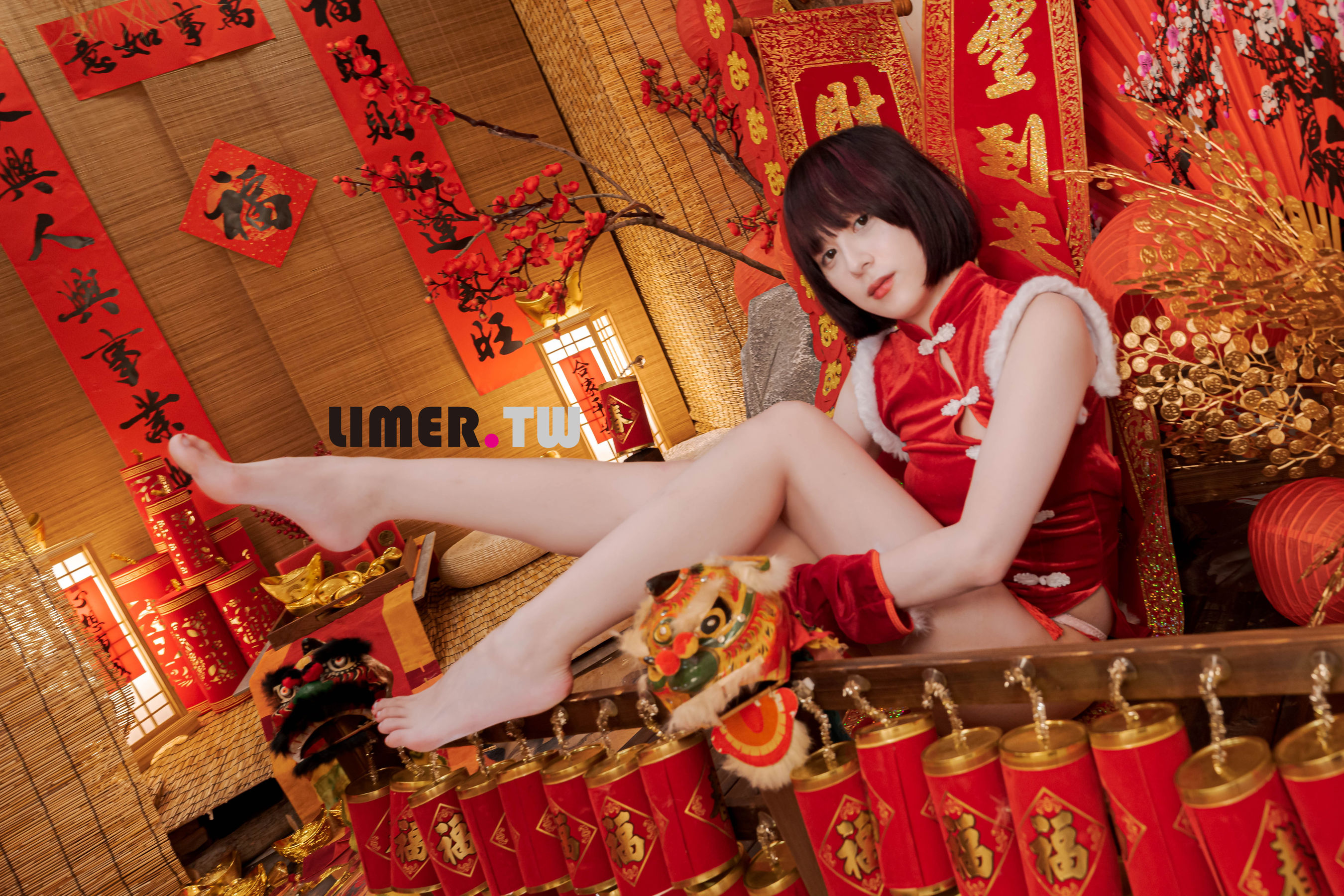 Limerence原创 No.094 Yua 新年特輯 裸足 拜年/(196P)