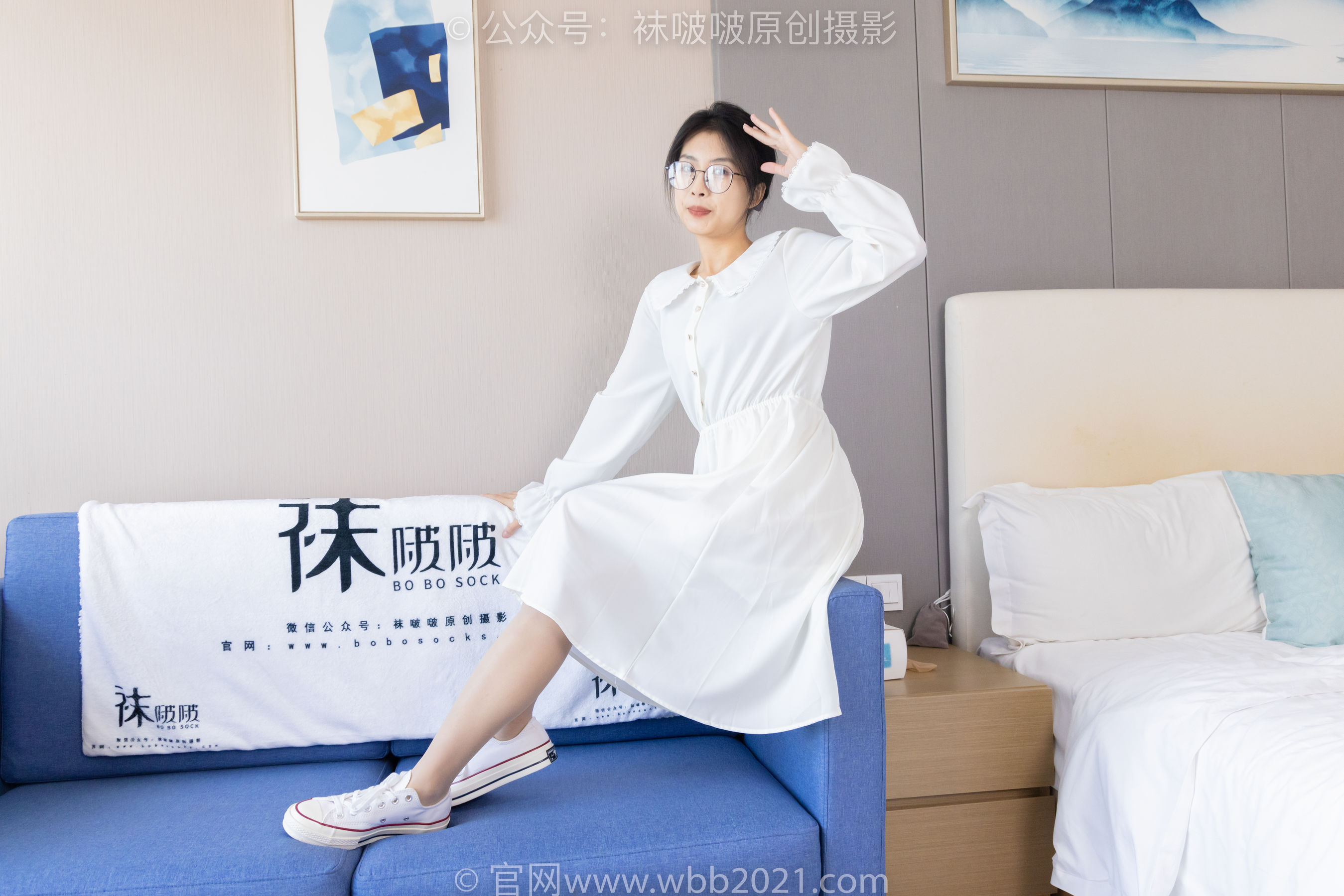 BoBoSocks袜啵啵 No.494 奶油 - 帆布鞋、薄肉丝、薄肉丝踩小蛋糕剧情/(160P)