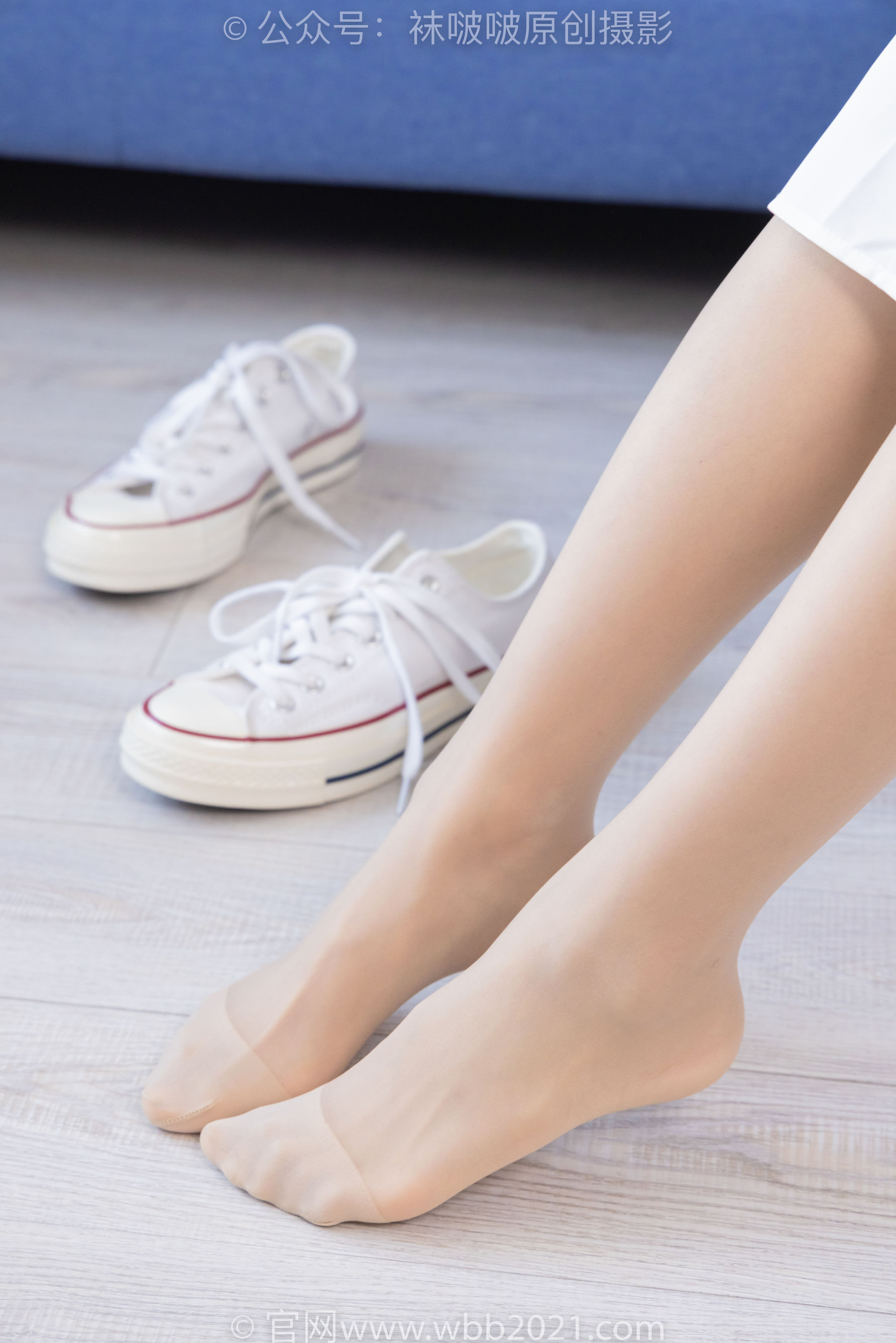 BoBoSocks袜啵啵 No.494 奶油 - 帆布鞋、薄肉丝、薄肉丝踩小蛋糕剧情/(160P)