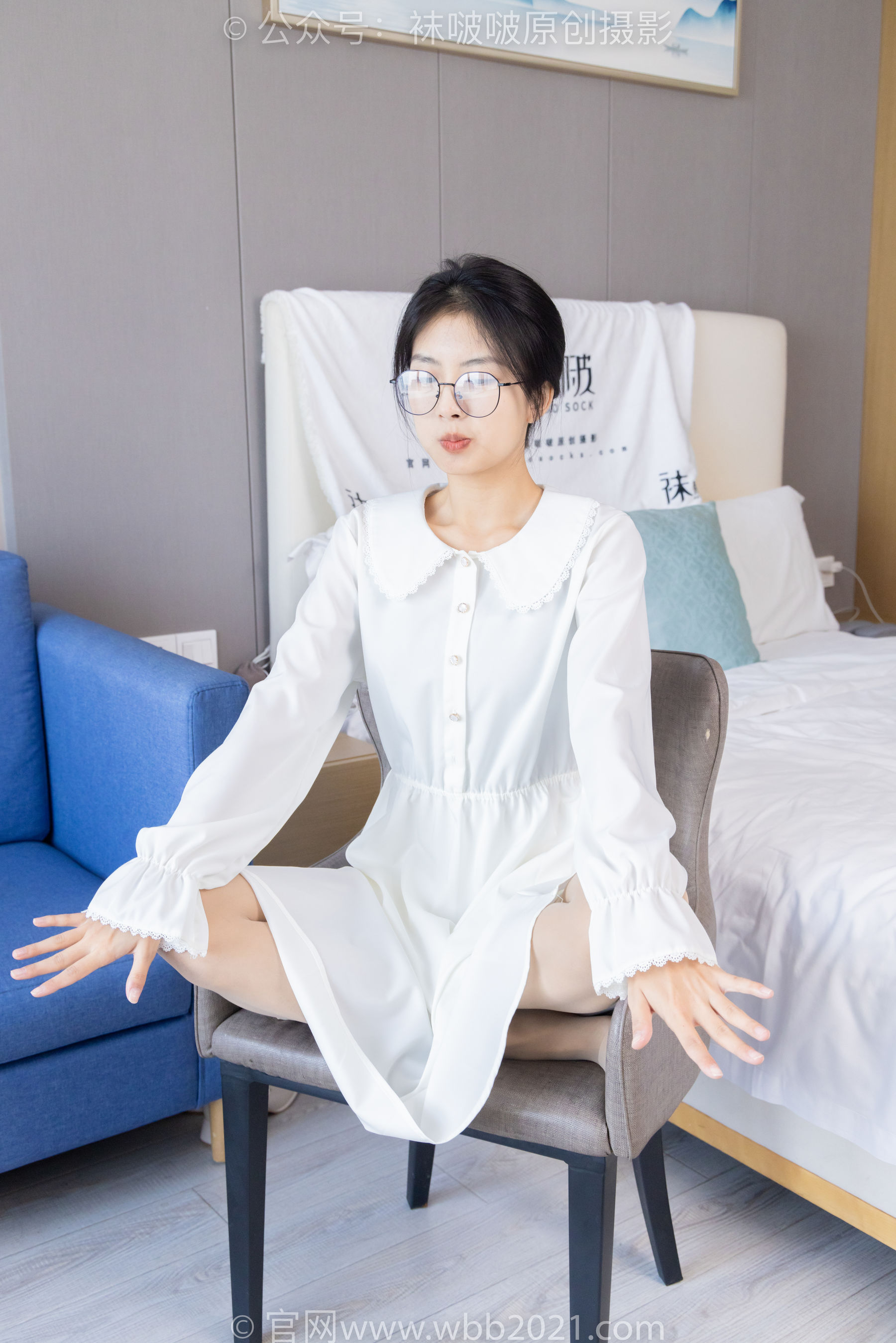 BoBoSocks袜啵啵 No.494 奶油 - 帆布鞋、薄肉丝、薄肉丝踩小蛋糕剧情/(160P)