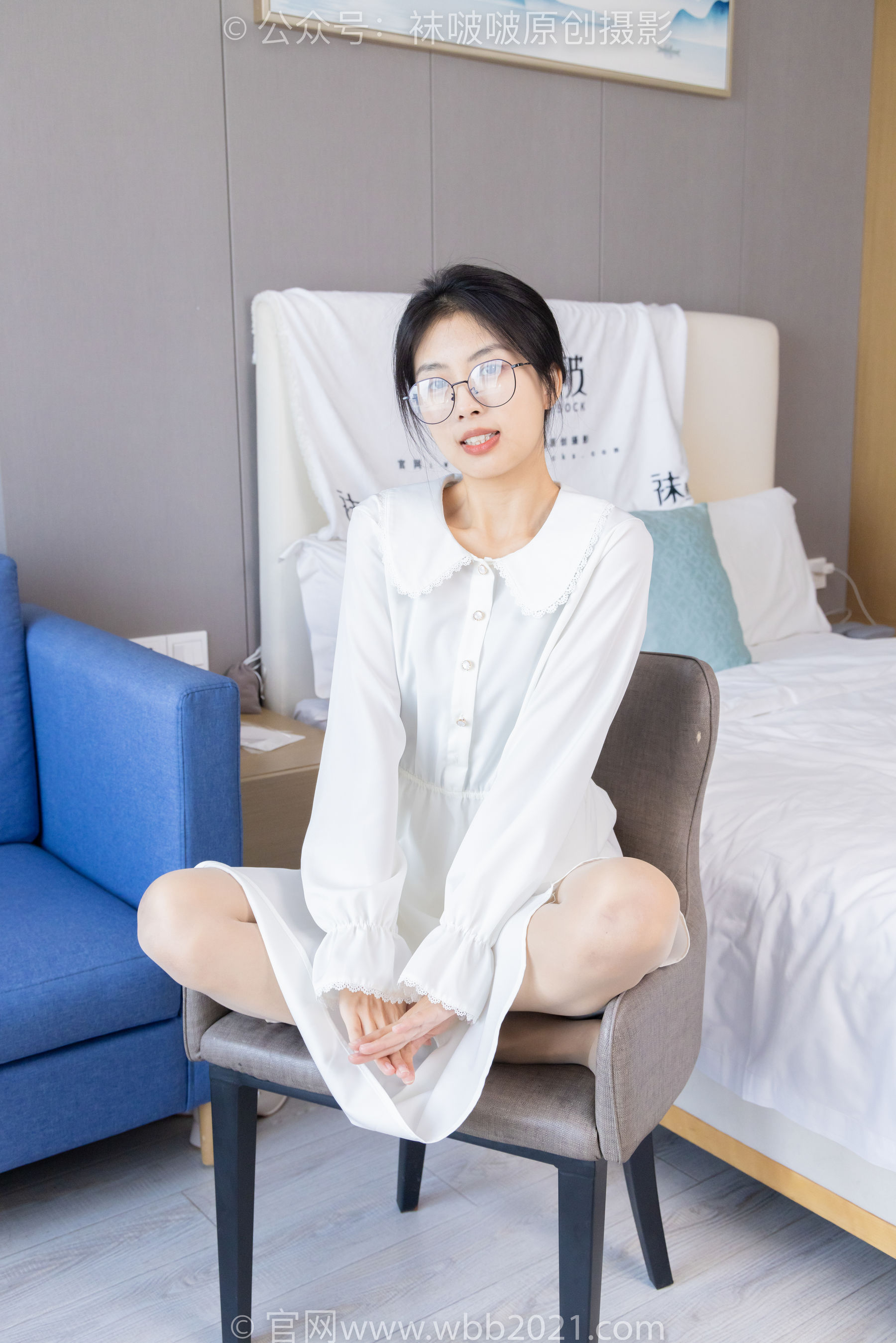 BoBoSocks袜啵啵 No.494 奶油 - 帆布鞋、薄肉丝、薄肉丝踩小蛋糕剧情/(160P)