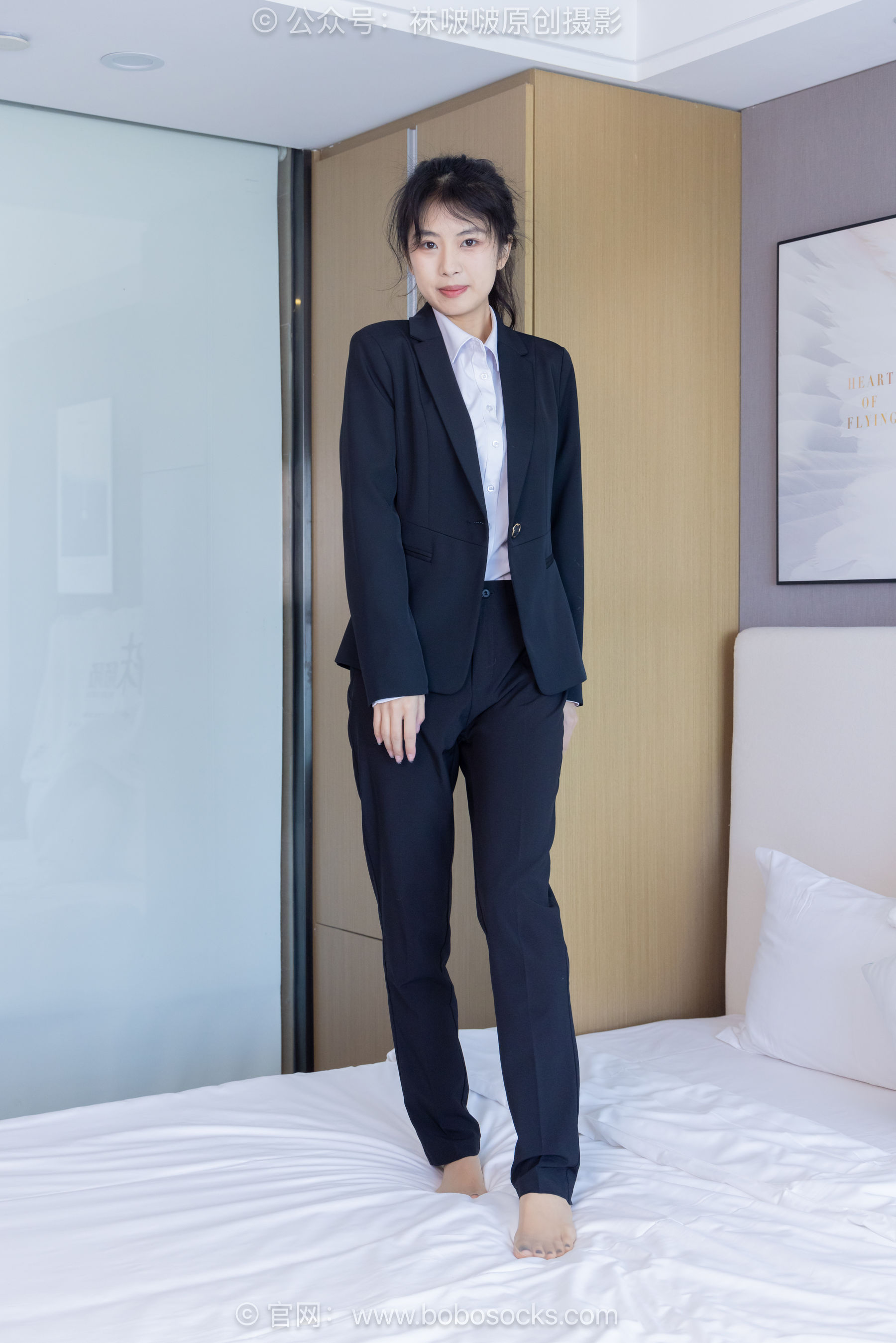 BoBoSocks袜啵啵 No.489 奶油 两双高跟鞋、薄肉丝、ol制服裤里丝、黑色美甲/(151P)