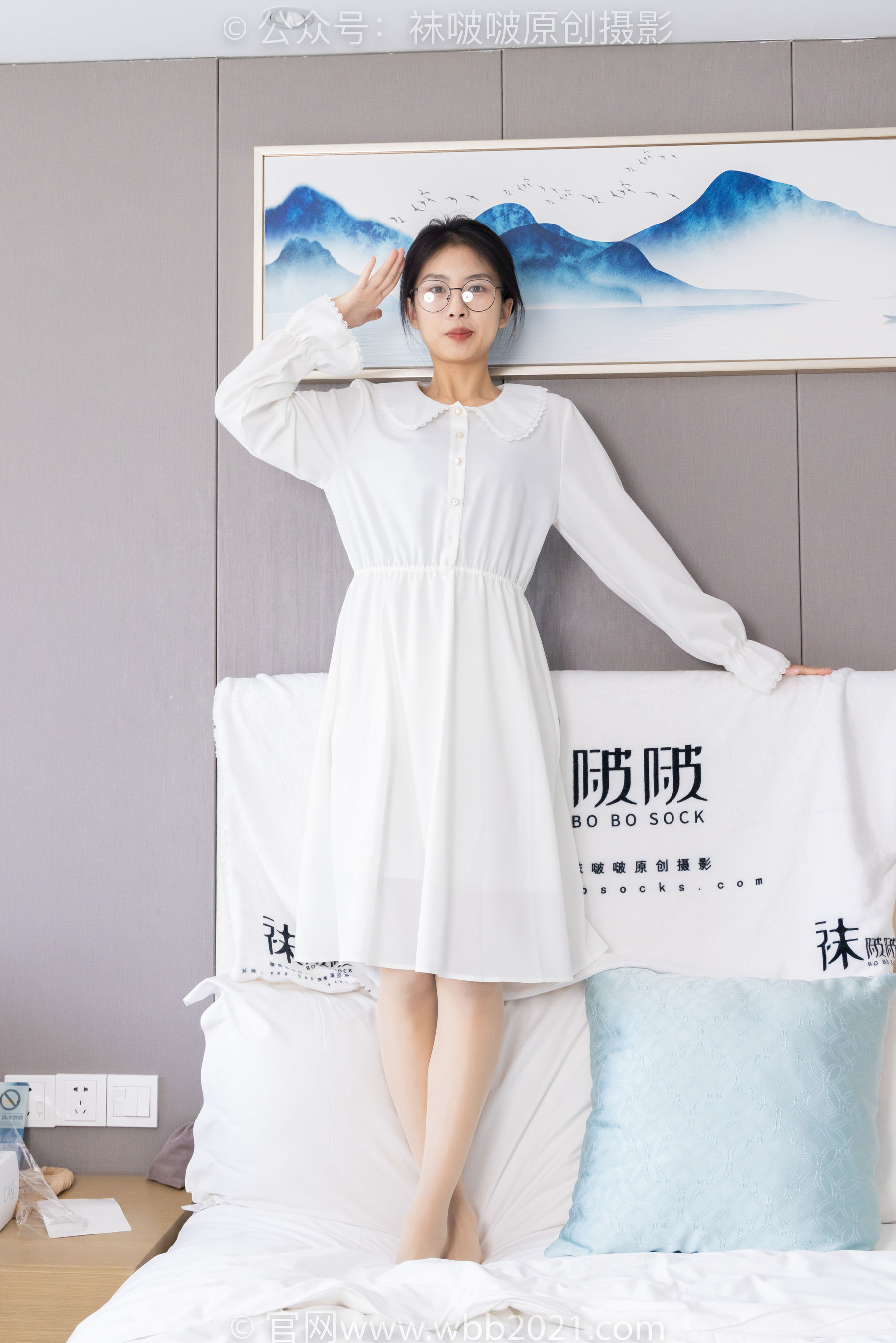 BoBoSocks袜啵啵 No.494 奶油 - 帆布鞋、薄肉丝、薄肉丝踩小蛋糕剧情/(160P)