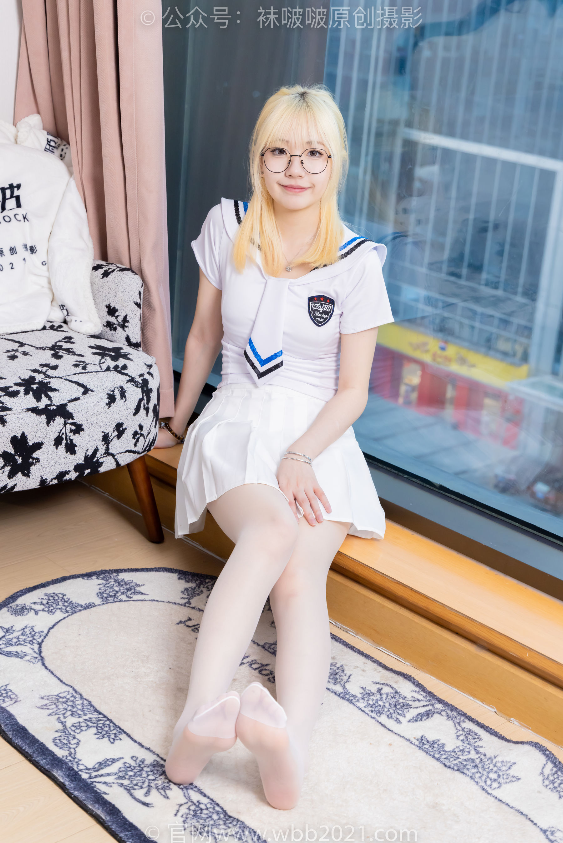 BoBoSocks袜啵啵 No.495 小甜豆 高跟长靴、白棉袜、薄白丝/(150P)