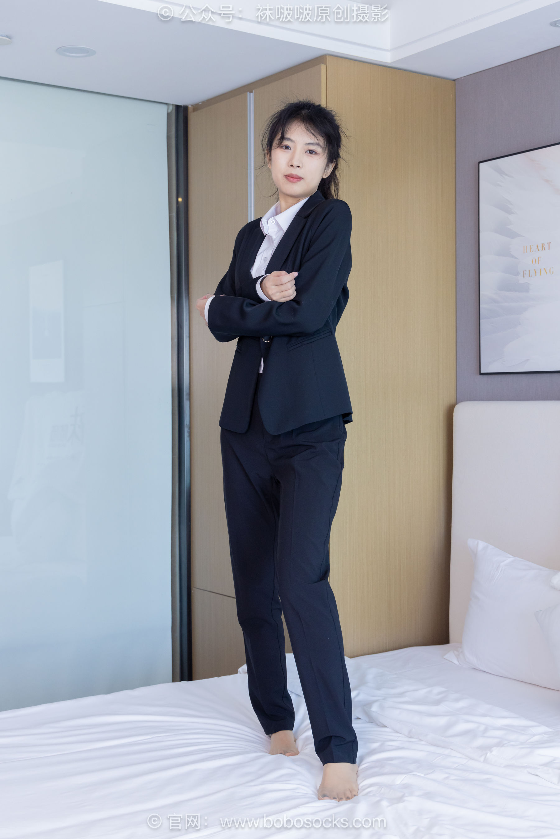 BoBoSocks袜啵啵 No.489 奶油 两双高跟鞋、薄肉丝、ol制服裤里丝、黑色美甲/(151P)