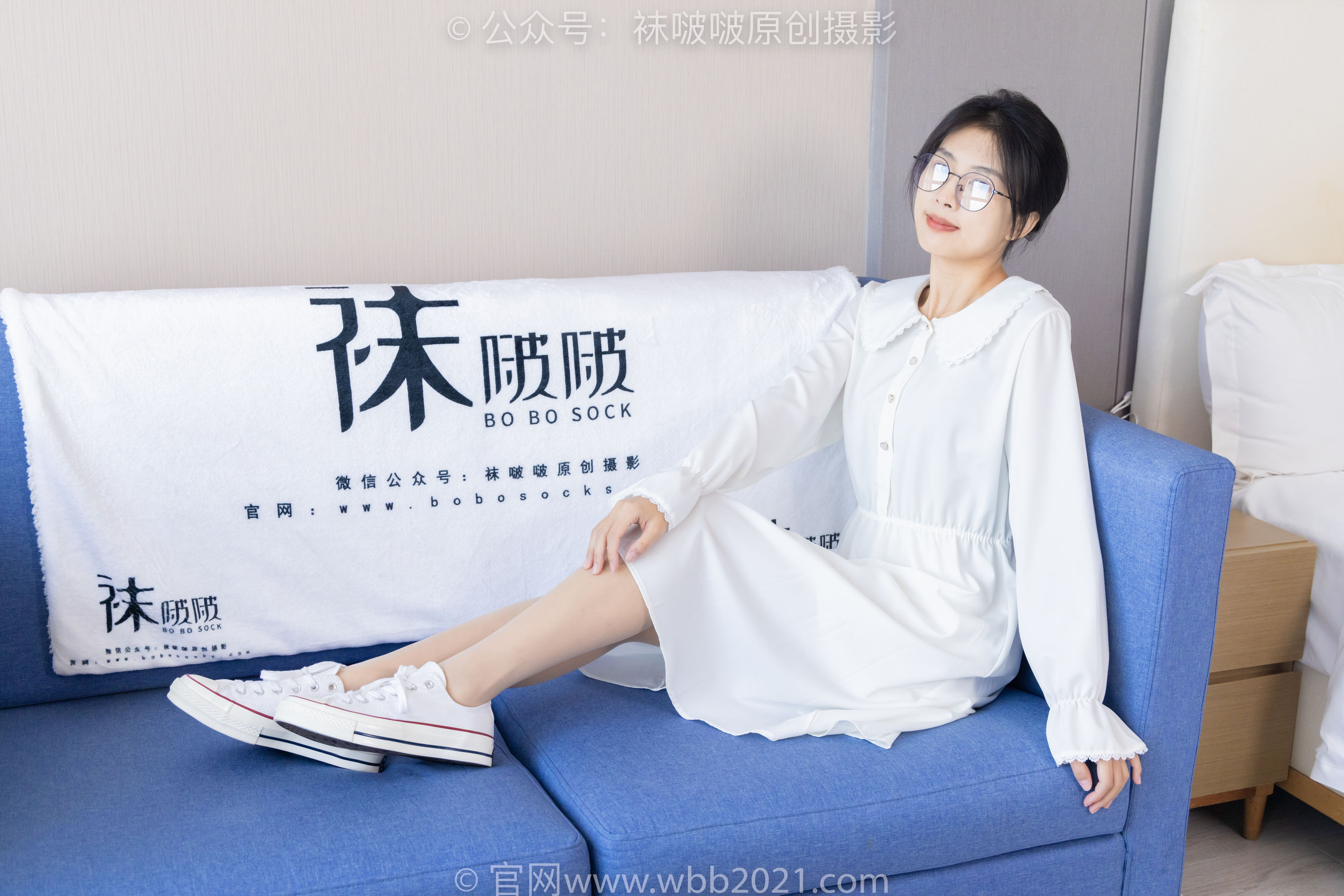 BoBoSocks袜啵啵 No.494 奶油 - 帆布鞋、薄肉丝、薄肉丝踩小蛋糕剧情/(160P)