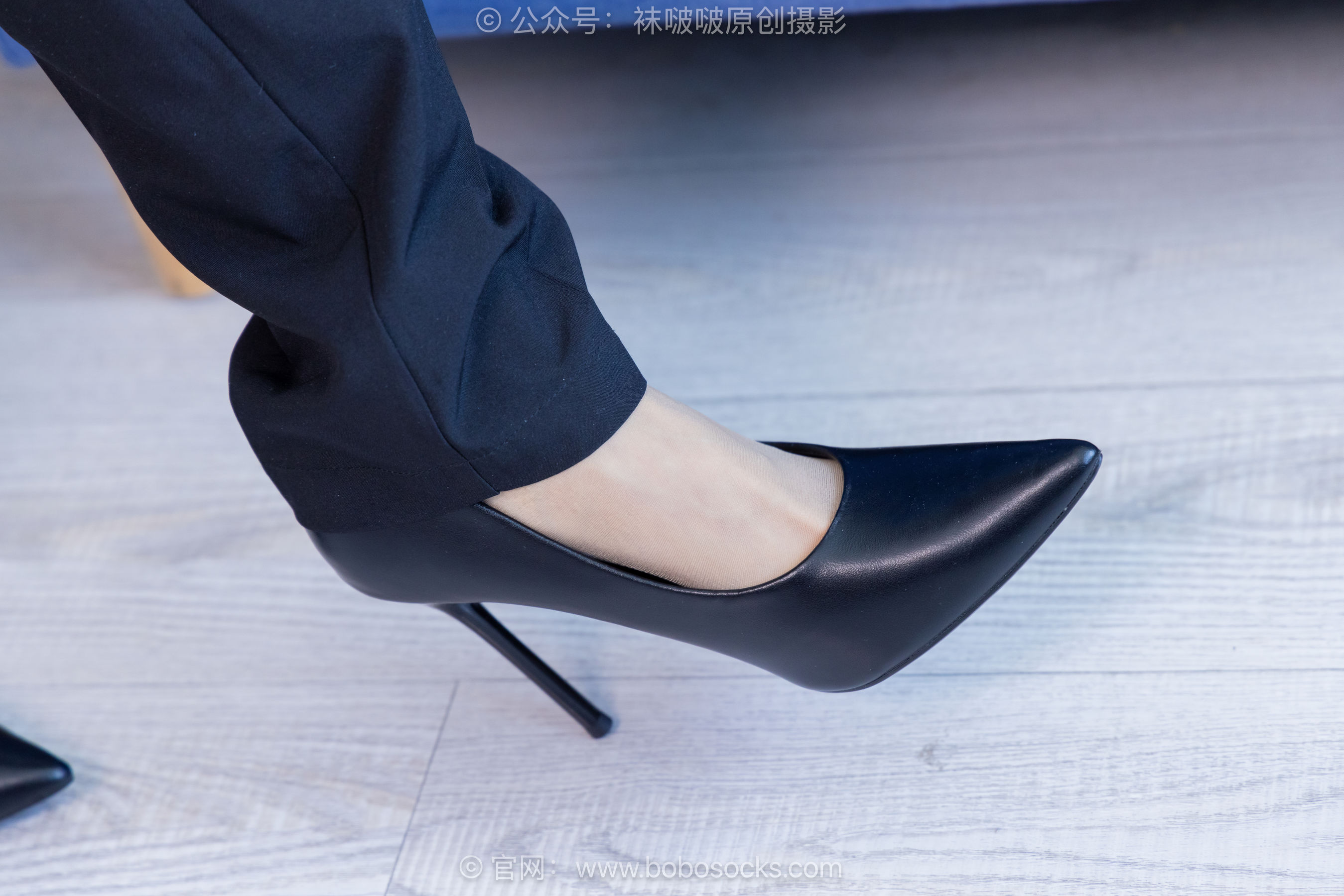 BoBoSocks袜啵啵 No.489 奶油 两双高跟鞋、薄肉丝、ol制服裤里丝、黑色美甲/(151P)