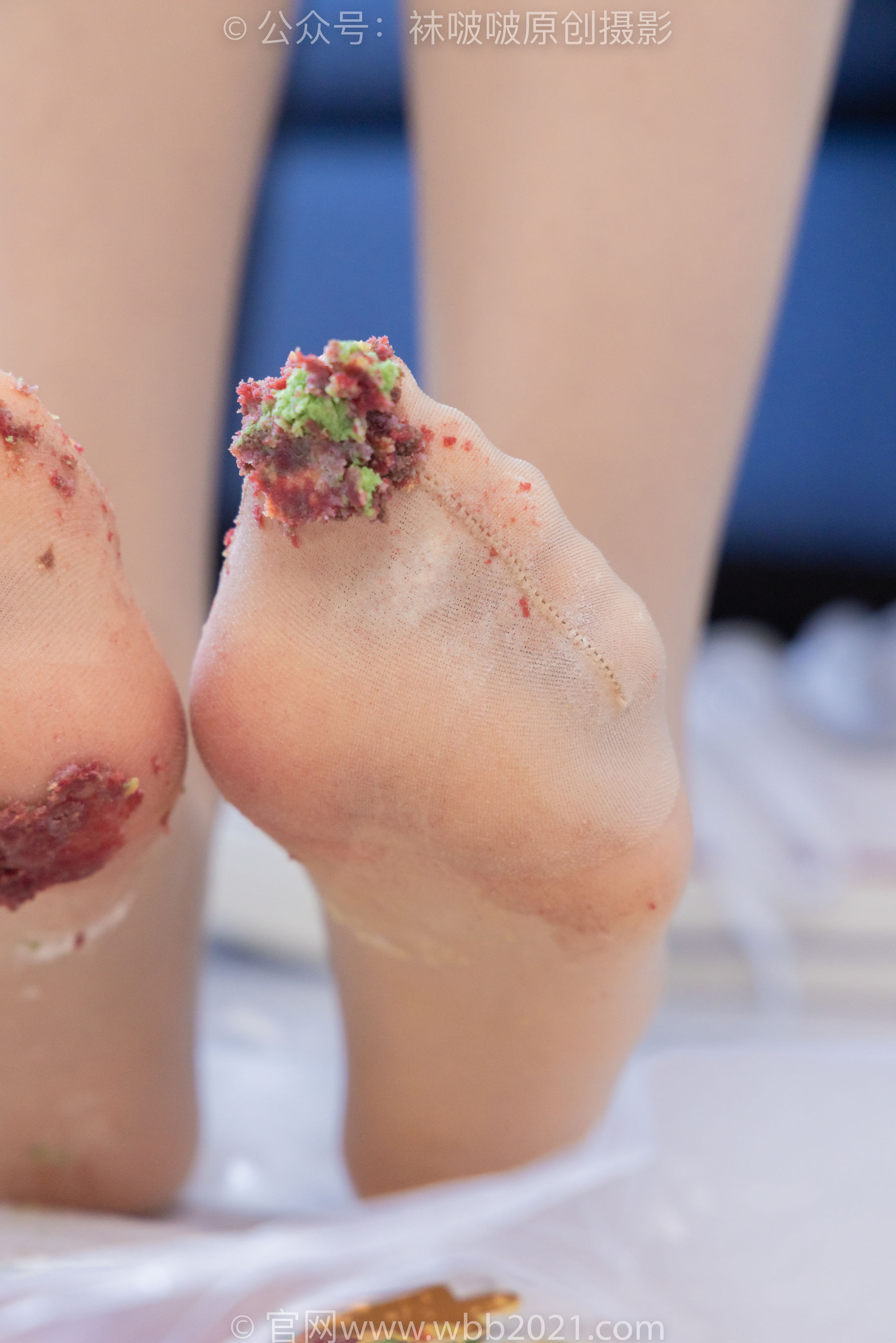 BoBoSocks袜啵啵 No.494 奶油 - 帆布鞋、薄肉丝、薄肉丝踩小蛋糕剧情/(160P)