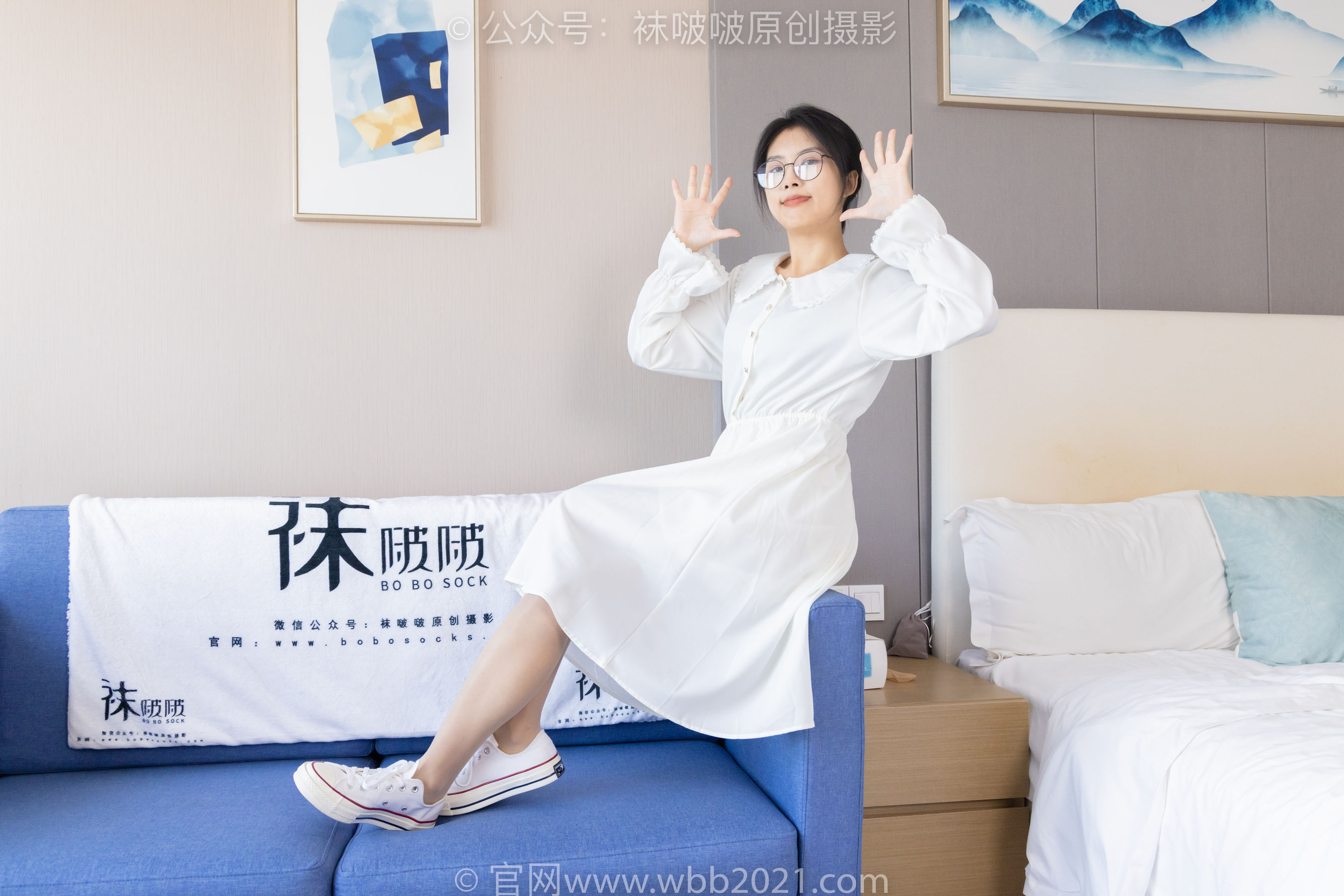 BoBoSocks袜啵啵 No.494 奶油 - 帆布鞋、薄肉丝、薄肉丝踩小蛋糕剧情/(160P)