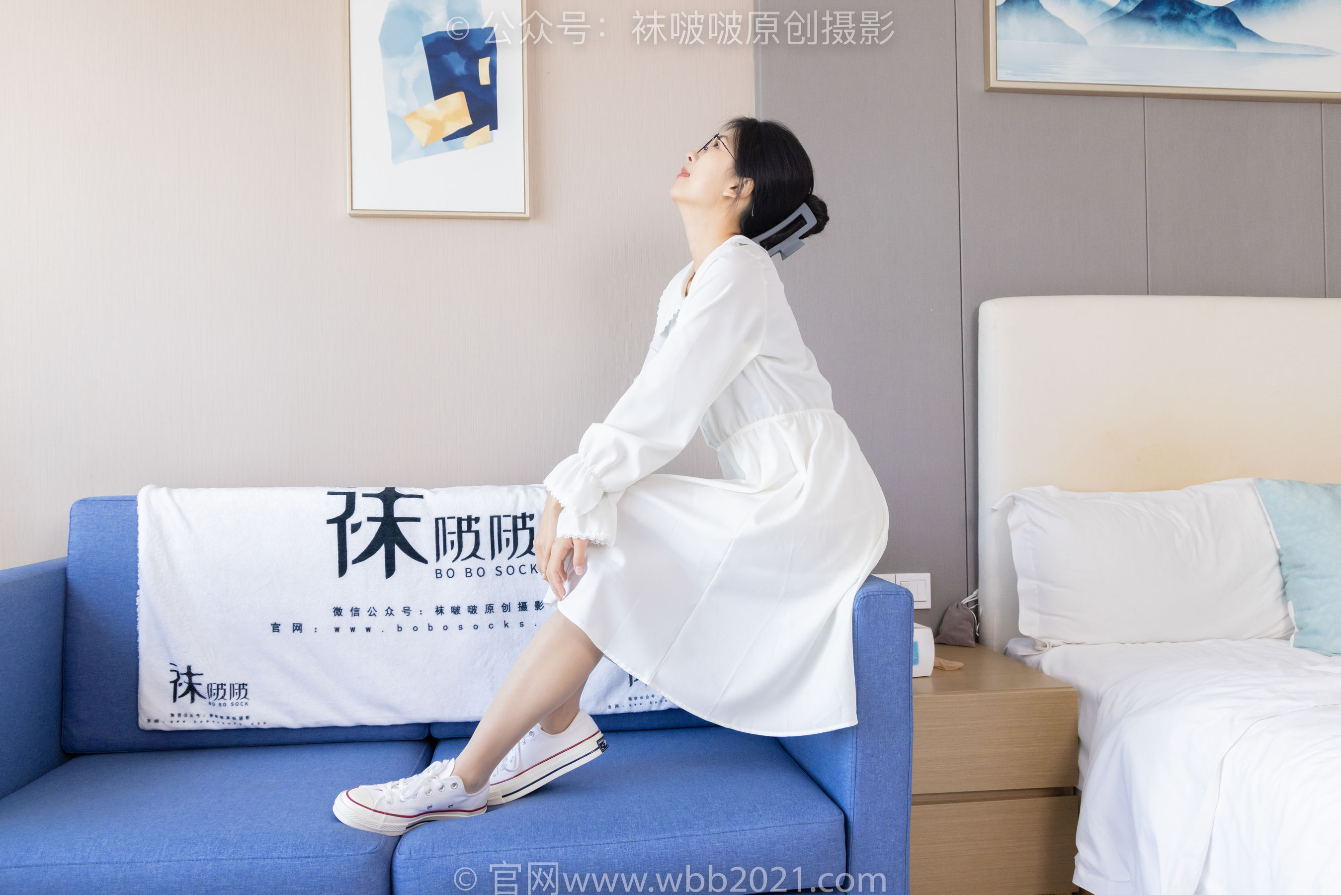 BoBoSocks袜啵啵 No.494 奶油 - 帆布鞋、薄肉丝、薄肉丝踩小蛋糕剧情/(160P)