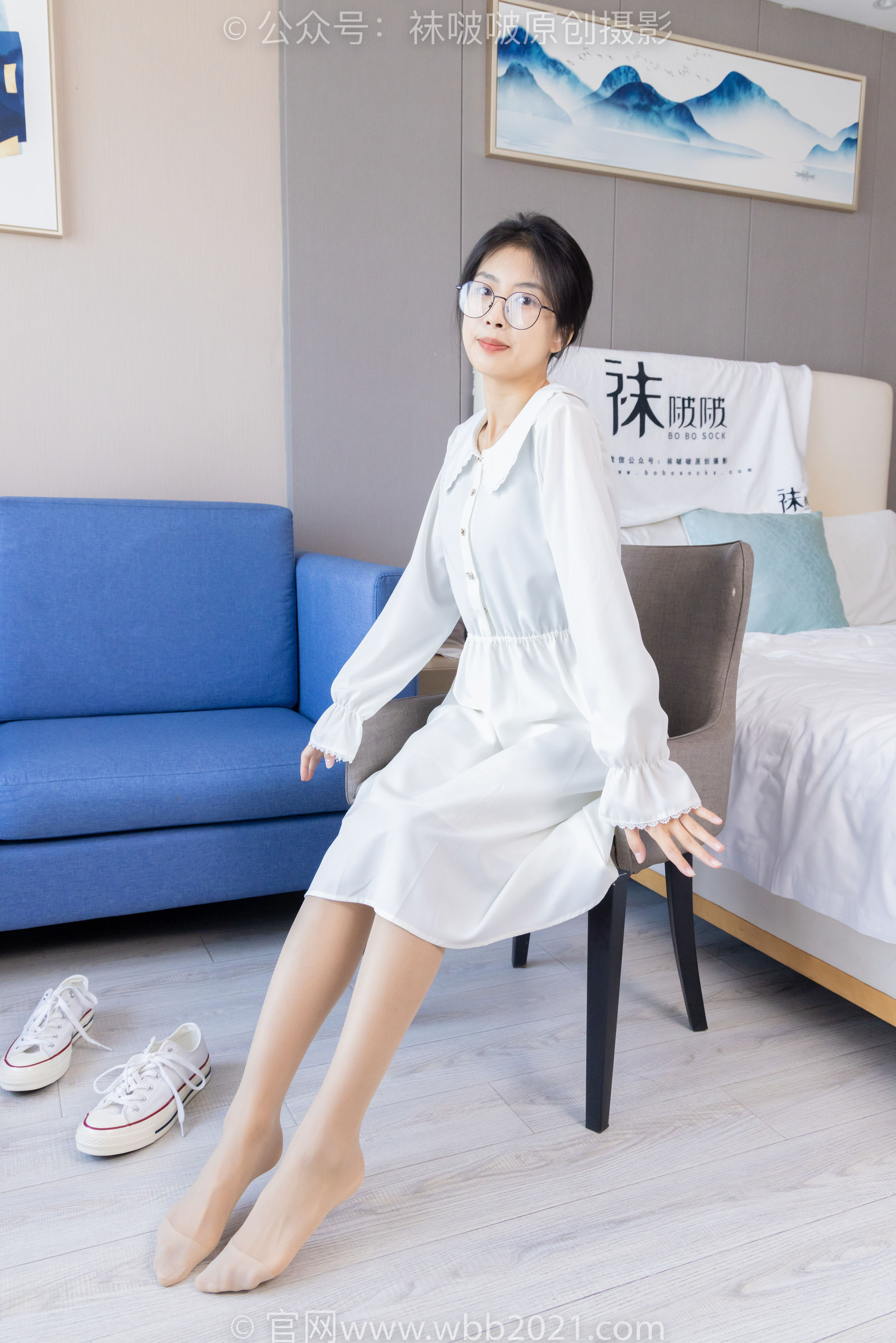 BoBoSocks袜啵啵 No.494 奶油 - 帆布鞋、薄肉丝、薄肉丝踩小蛋糕剧情/(160P)