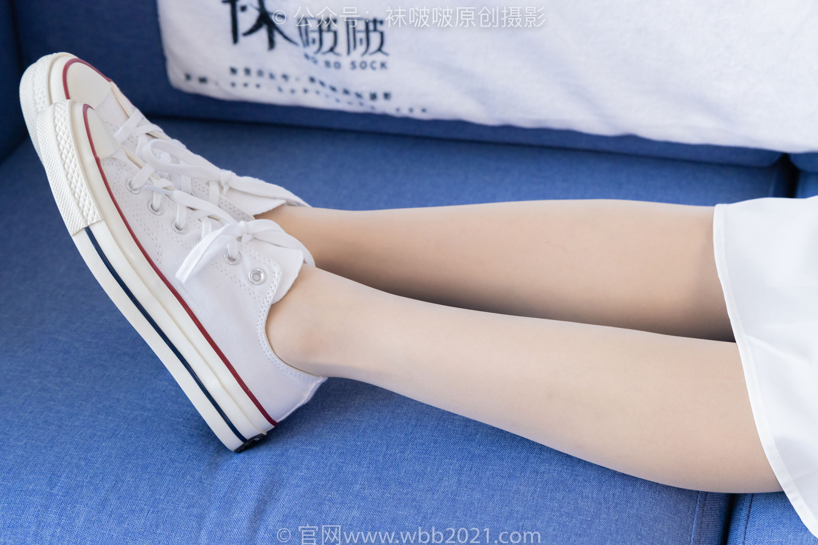 BoBoSocks袜啵啵 No.494 奶油 - 帆布鞋、薄肉丝、薄肉丝踩小蛋糕剧情/(160P)