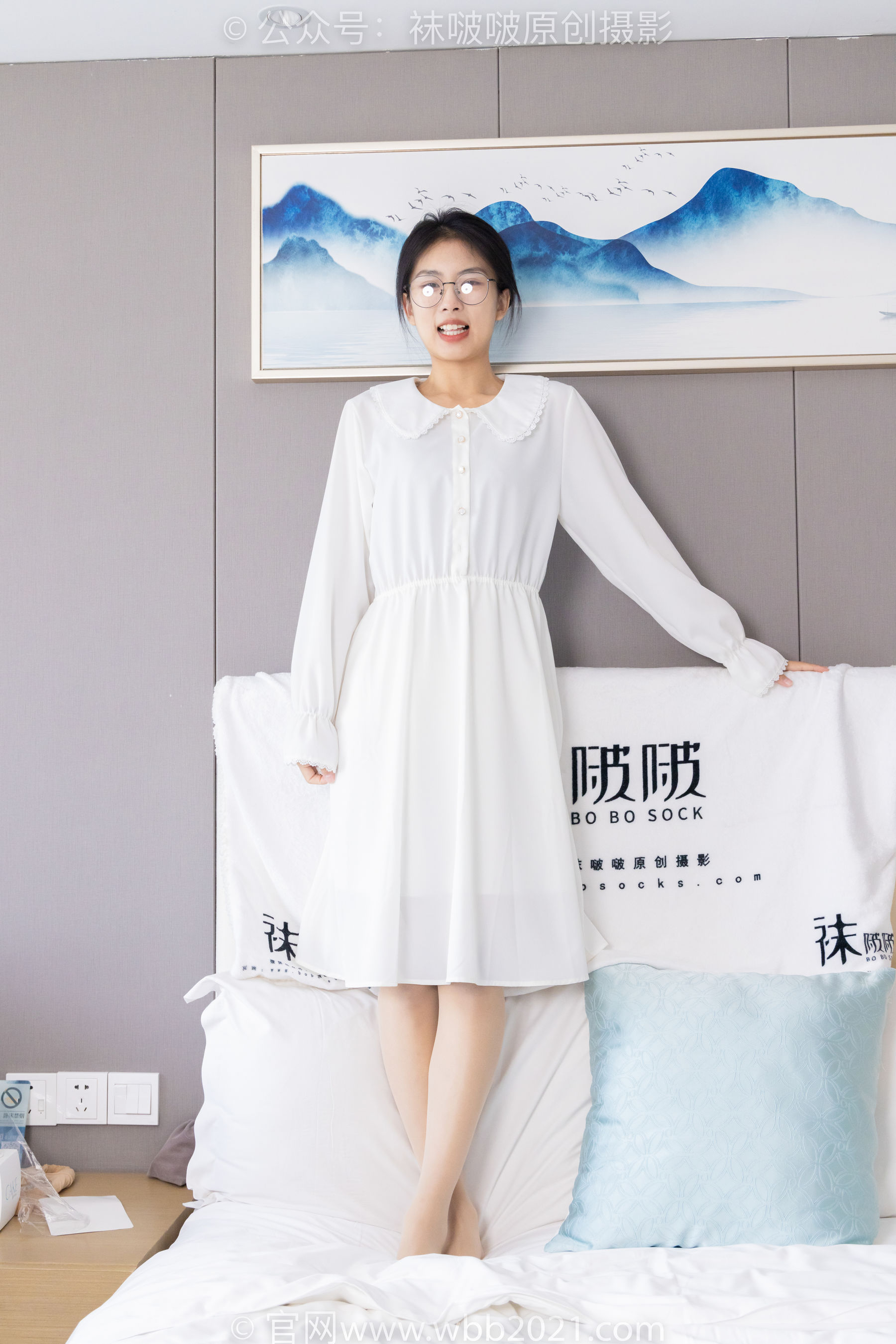 BoBoSocks袜啵啵 No.494 奶油 - 帆布鞋、薄肉丝、薄肉丝踩小蛋糕剧情/(160P)