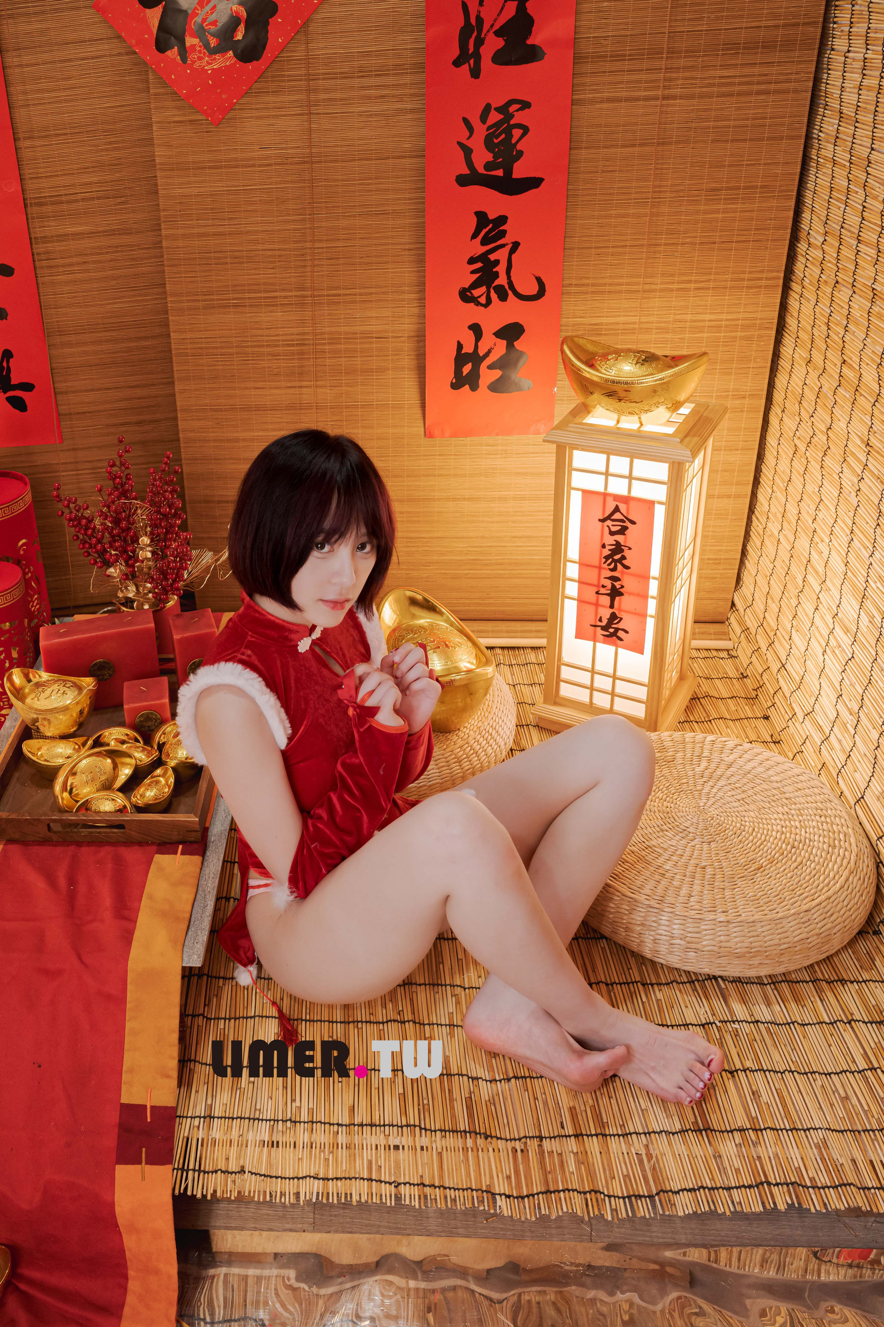 Limerence原创 No.094 Yua 新年特輯 裸足 拜年/(196P)