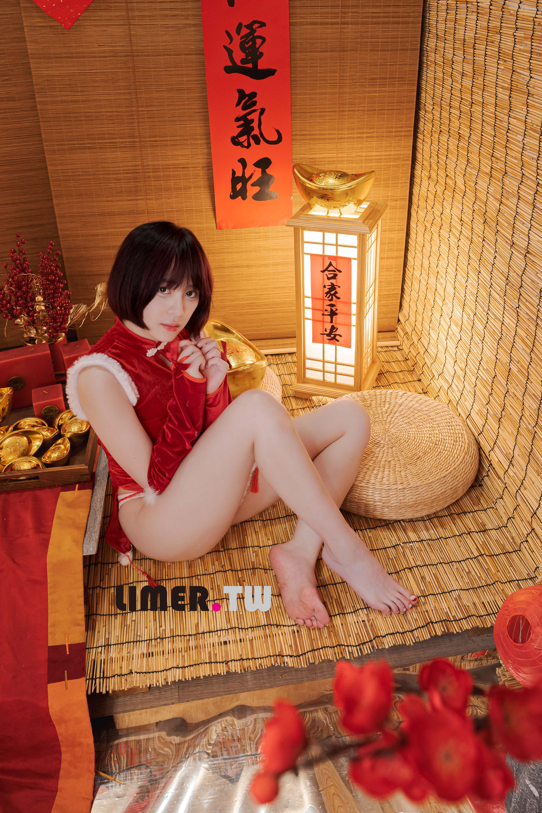 Limerence原创 No.094 Yua 新年特輯 裸足 拜年/(196P)