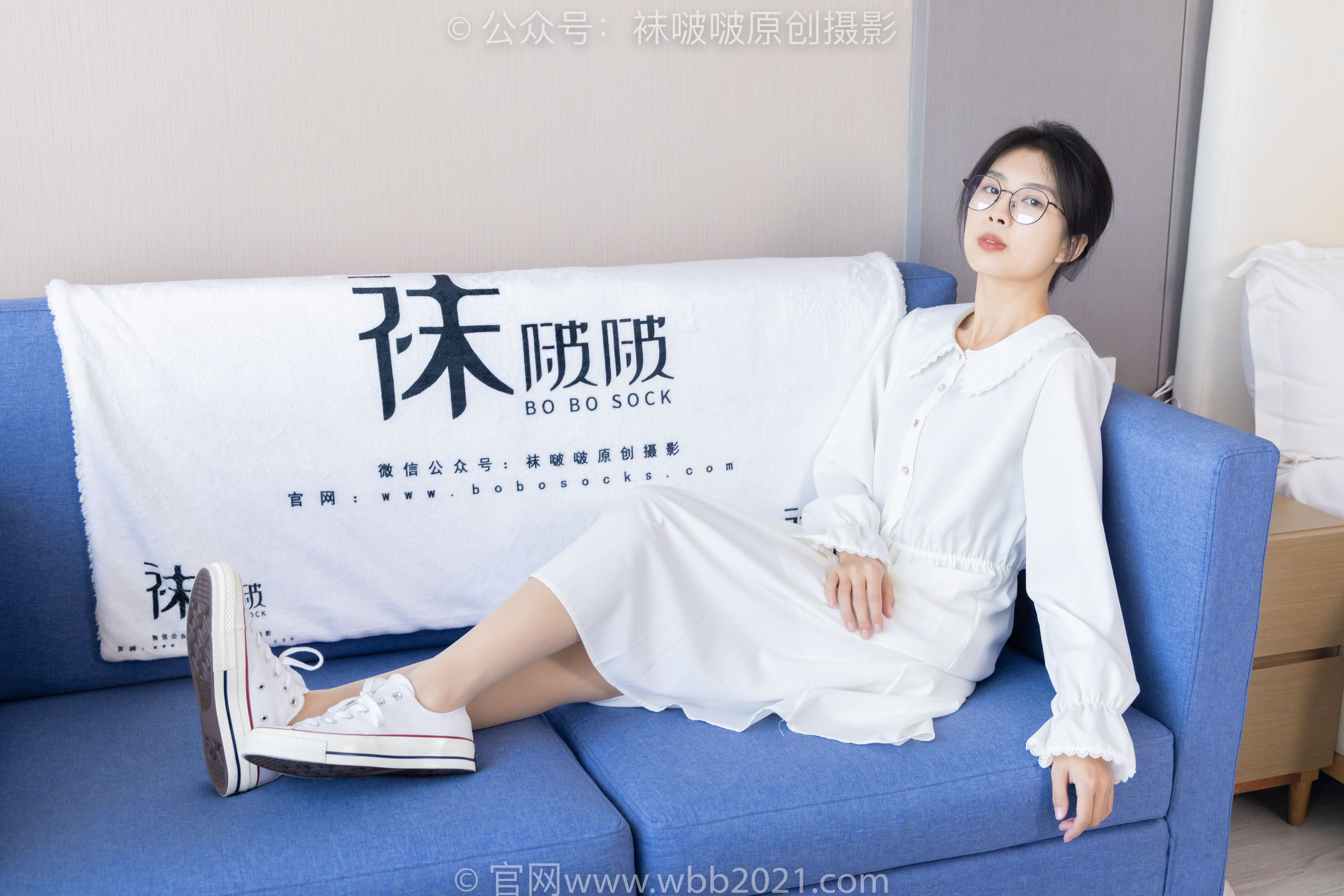 BoBoSocks袜啵啵 No.494 奶油 - 帆布鞋、薄肉丝、薄肉丝踩小蛋糕剧情/(160P)