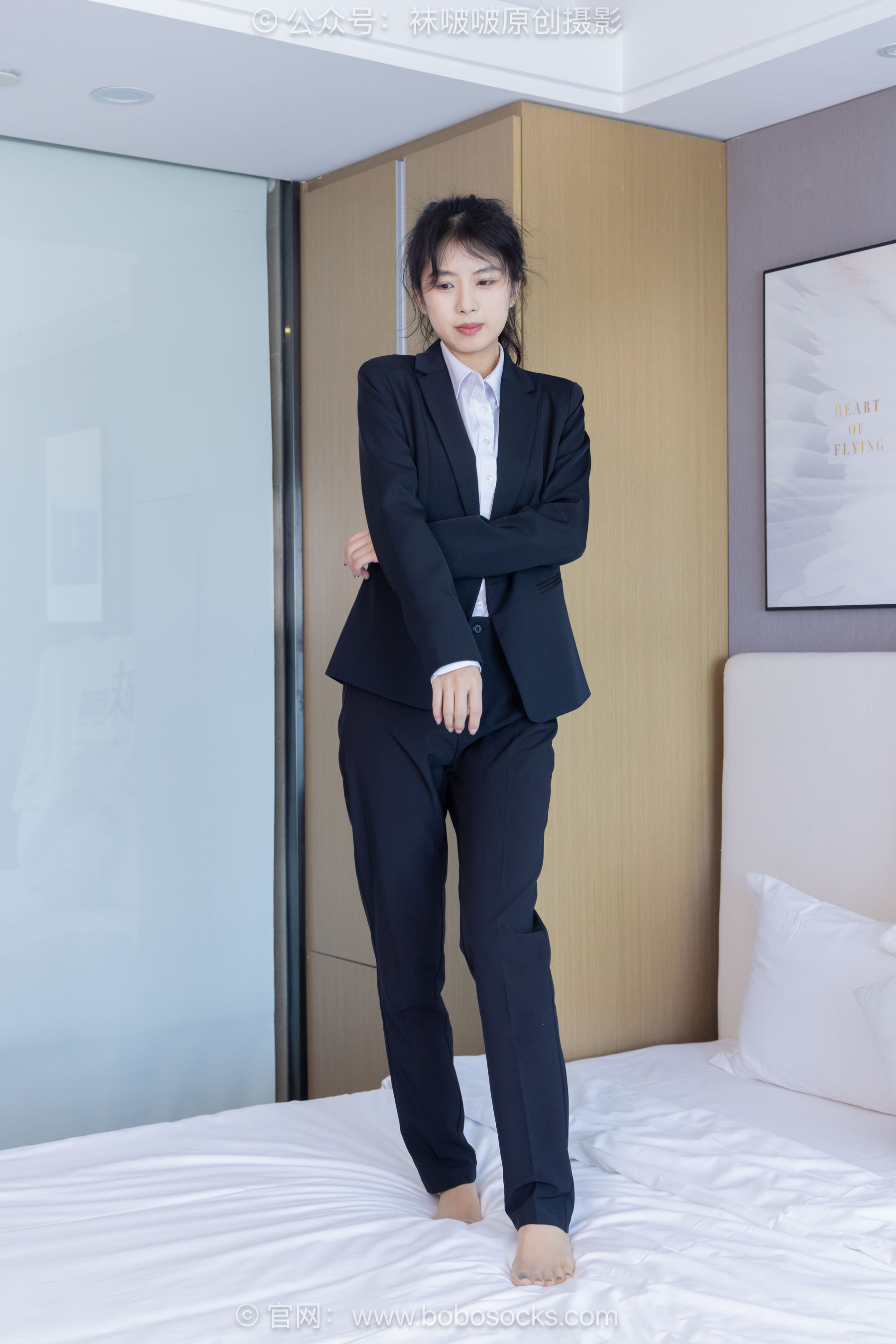 BoBoSocks袜啵啵 No.489 奶油 两双高跟鞋、薄肉丝、ol制服裤里丝、黑色美甲/(151P)