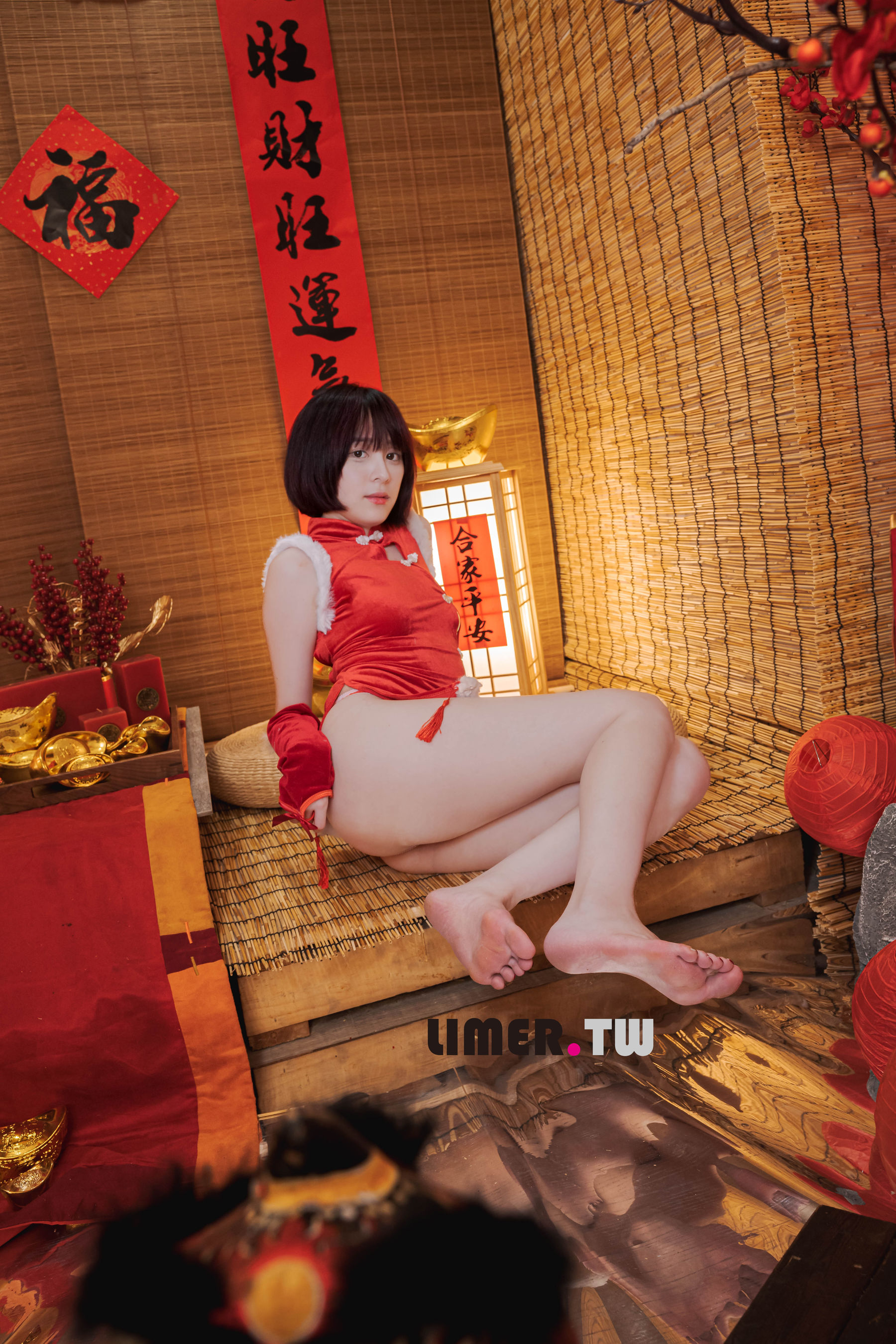Limerence原创 No.094 Yua 新年特輯 裸足 拜年/(196P)
