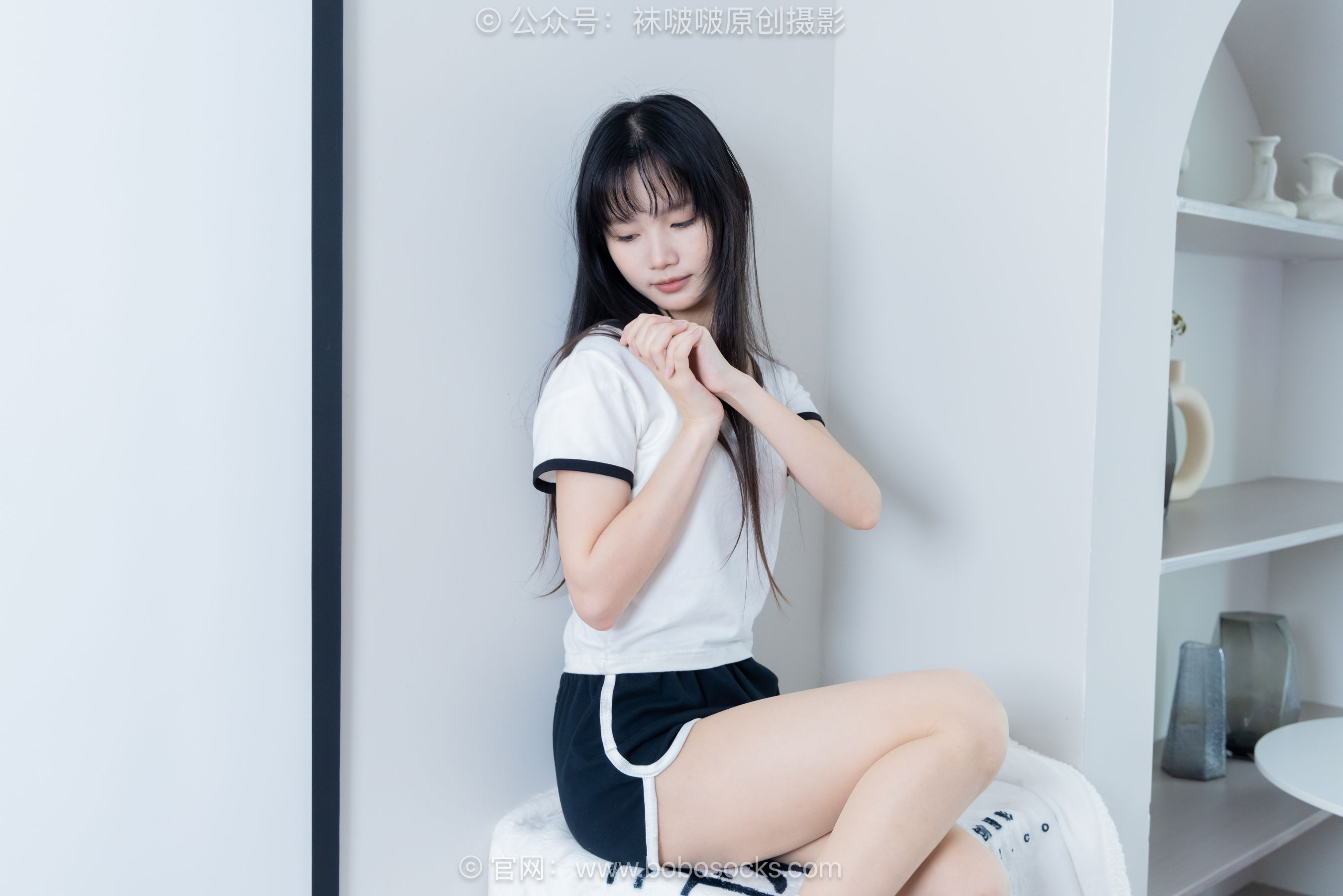 BoBoSocks袜啵啵 No.488 甜甜圈 板鞋、白棉袜、薄肉丝/(146P)