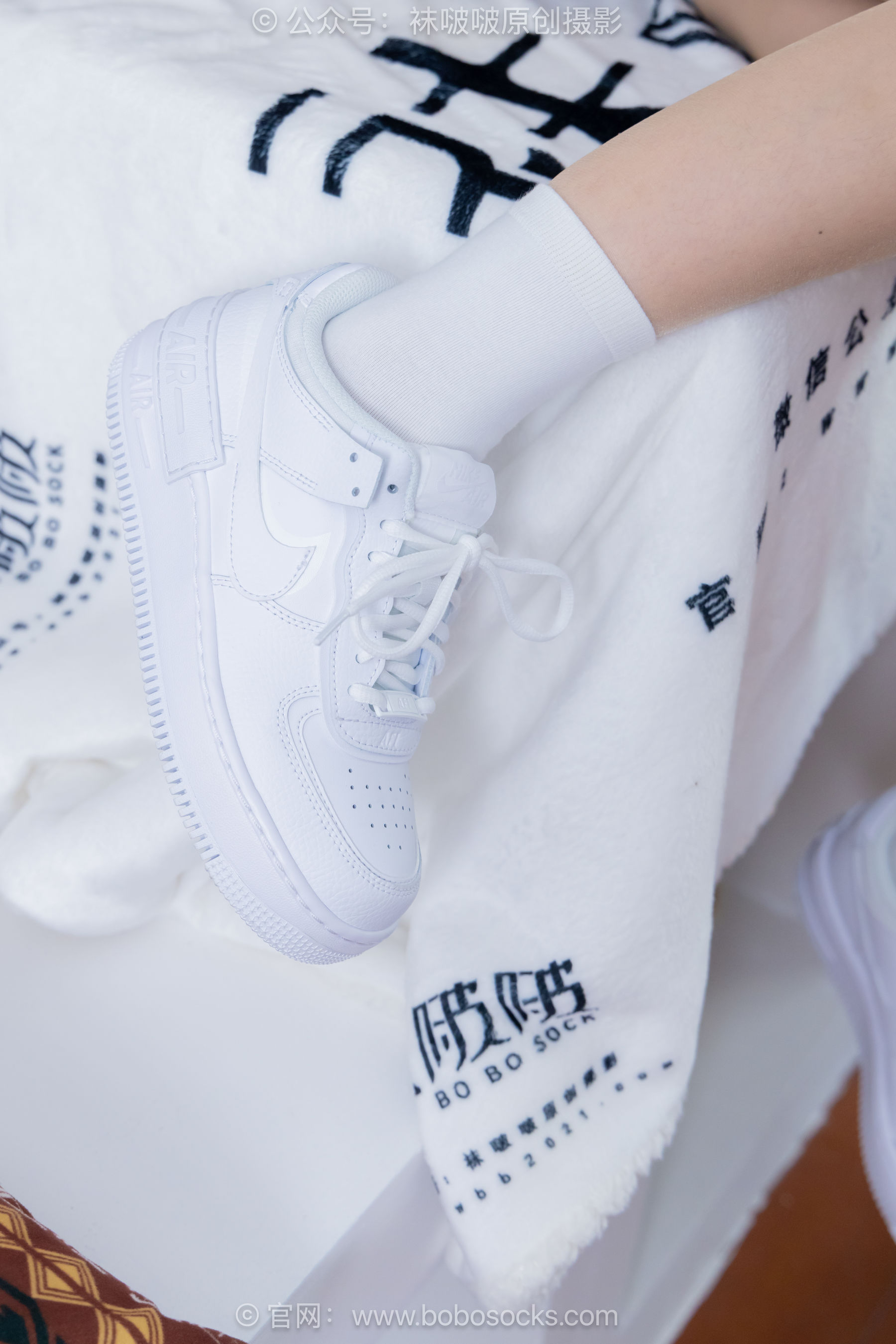 BoBoSocks袜啵啵 No.488 甜甜圈 板鞋、白棉袜、薄肉丝/(146P)