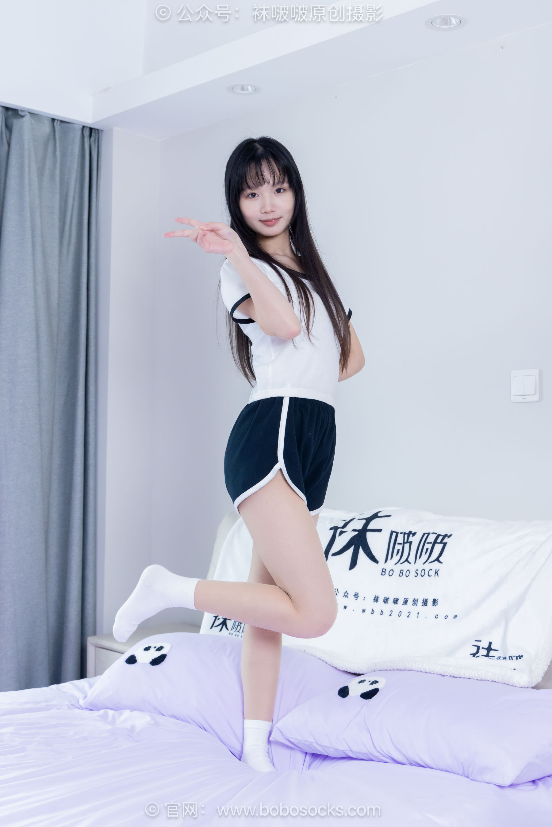 BoBoSocks袜啵啵 No.488 甜甜圈 板鞋、白棉袜、薄肉丝/(146P)