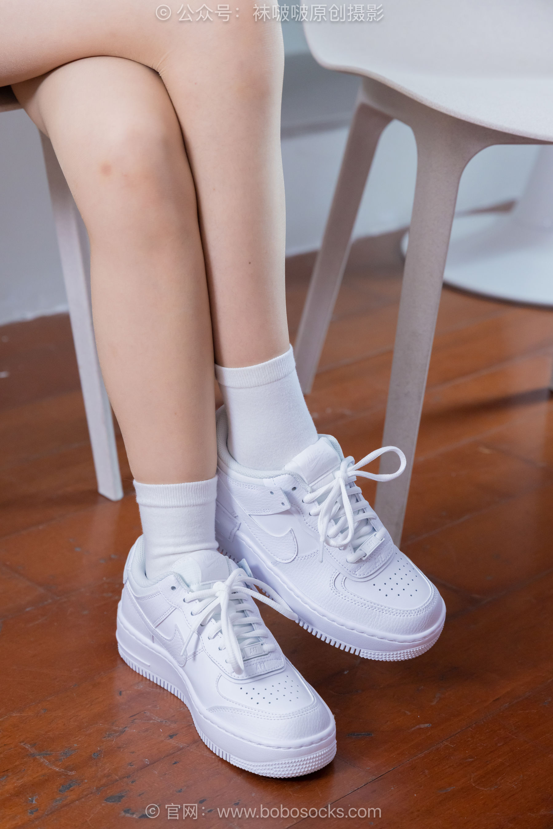 BoBoSocks袜啵啵 No.488 甜甜圈 板鞋、白棉袜、薄肉丝/(146P)