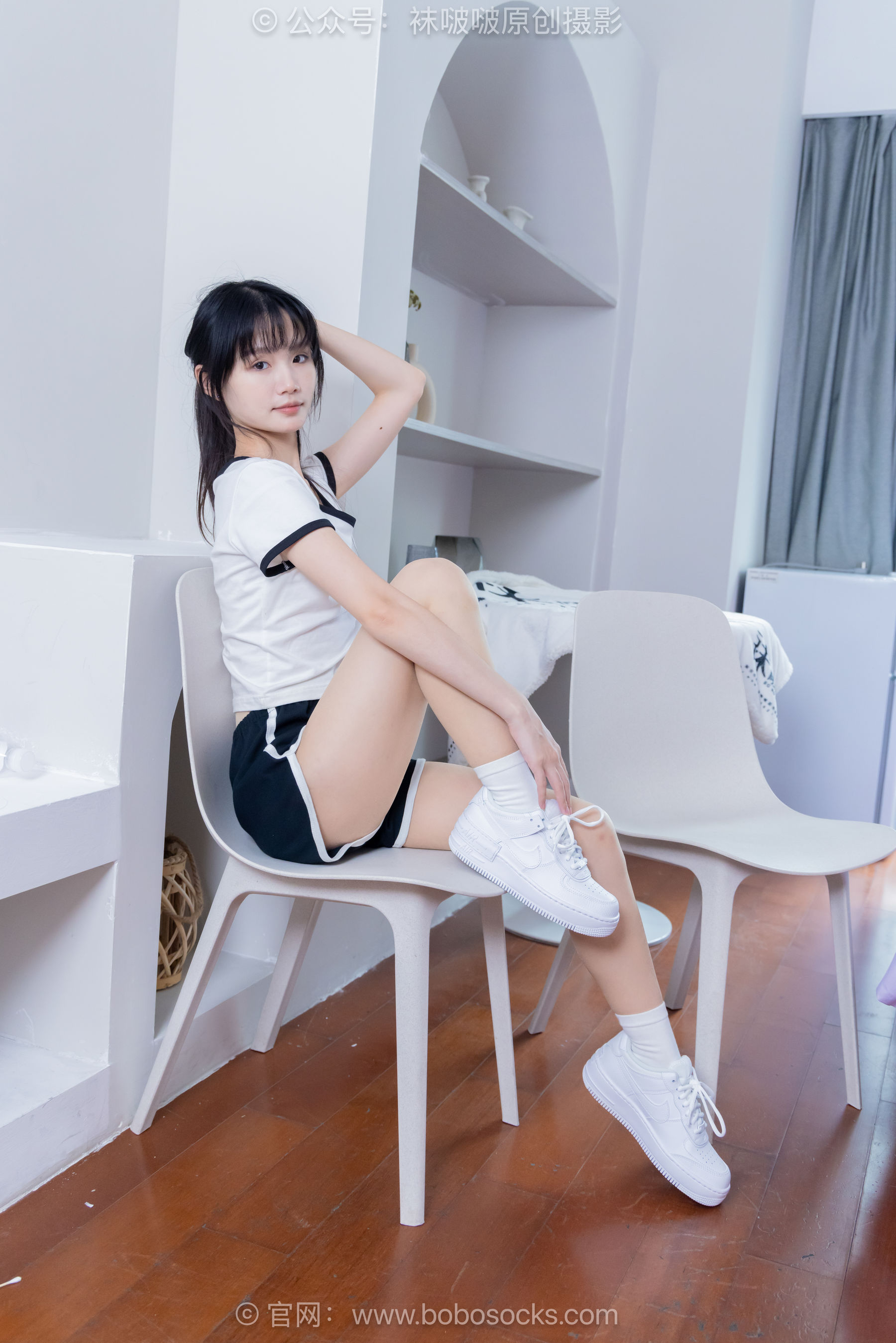 BoBoSocks袜啵啵 No.488 甜甜圈 板鞋、白棉袜、薄肉丝/(146P)