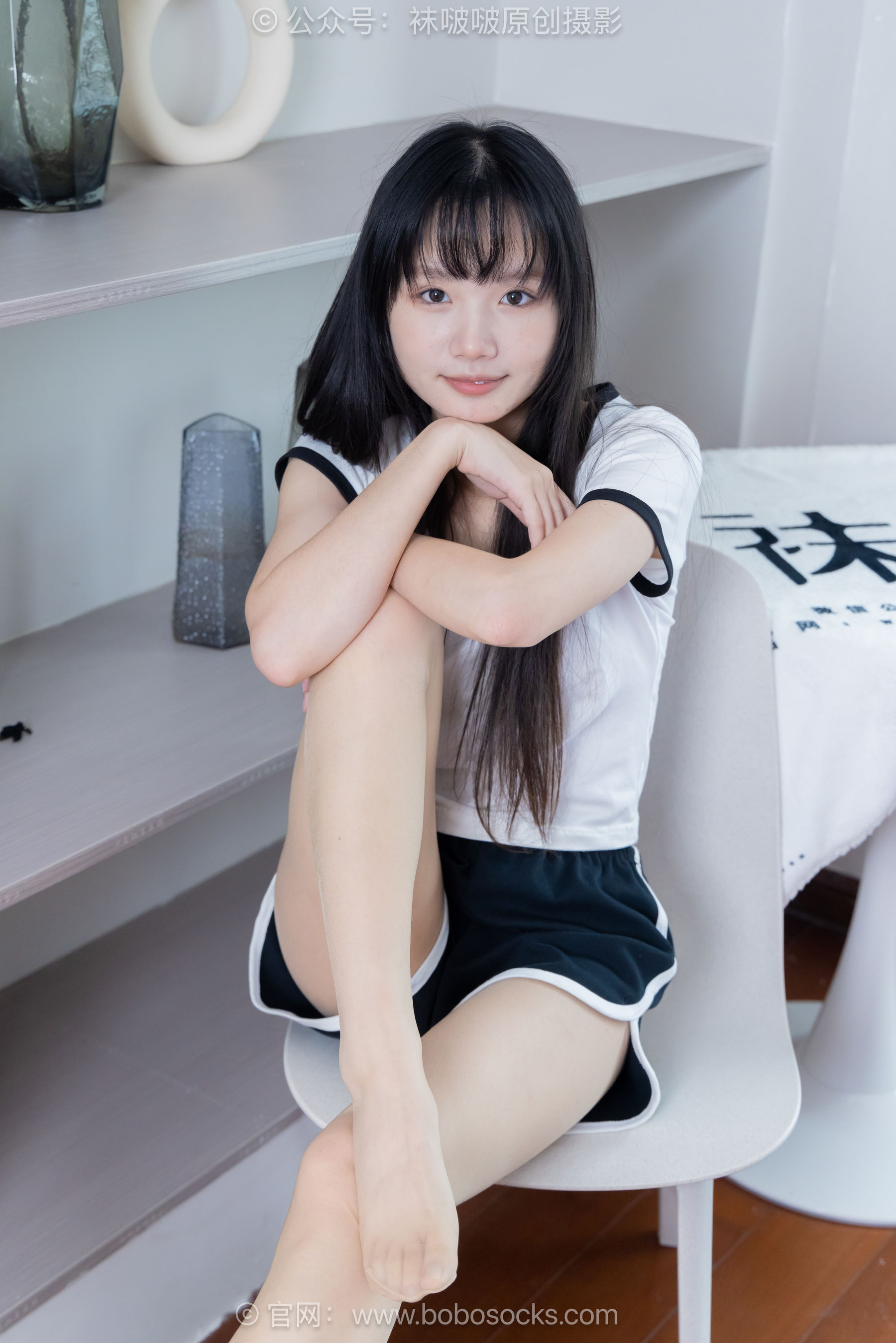 BoBoSocks袜啵啵 No.488 甜甜圈 板鞋、白棉袜、薄肉丝/(146P)