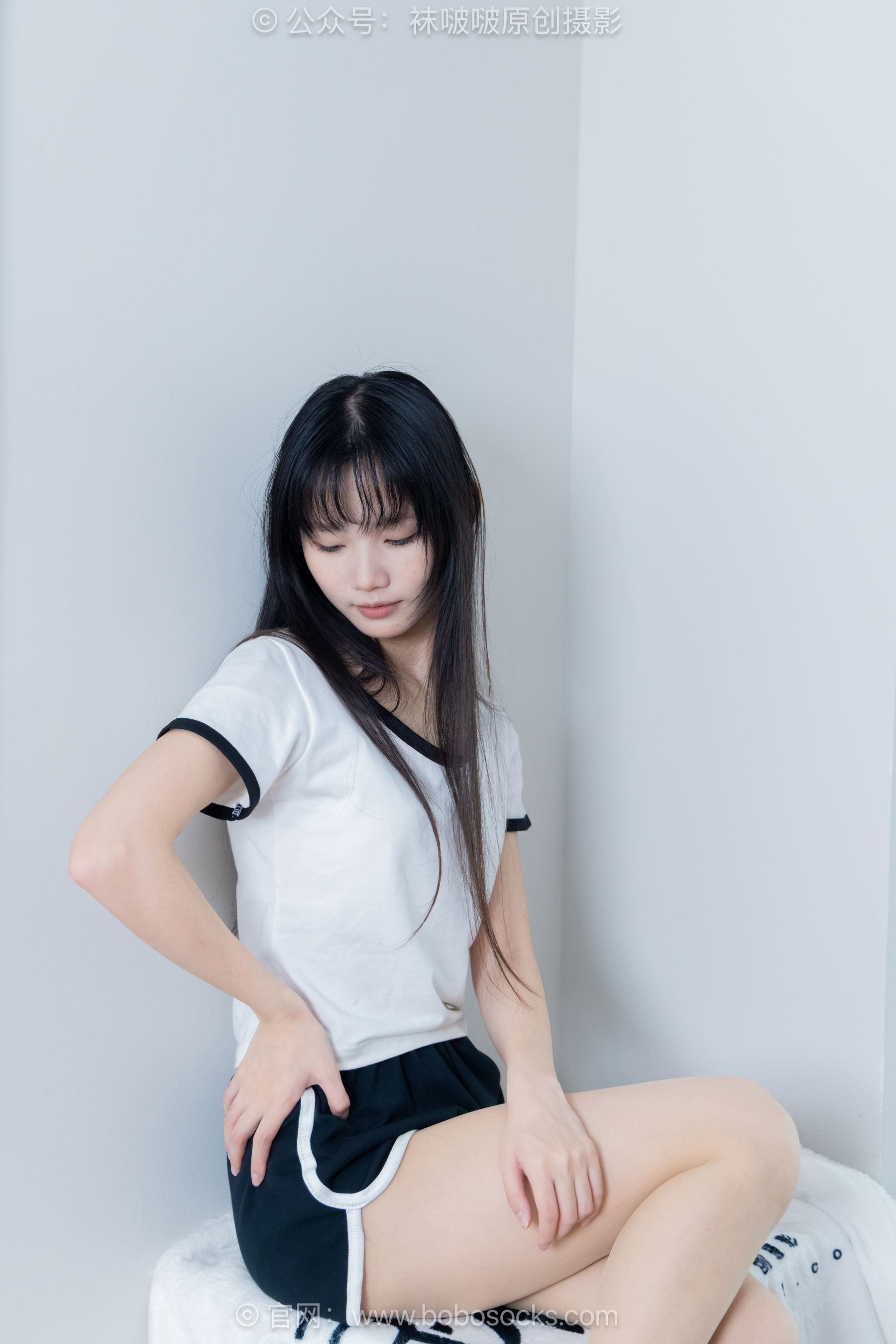 BoBoSocks袜啵啵 No.488 甜甜圈 板鞋、白棉袜、薄肉丝/(146P)