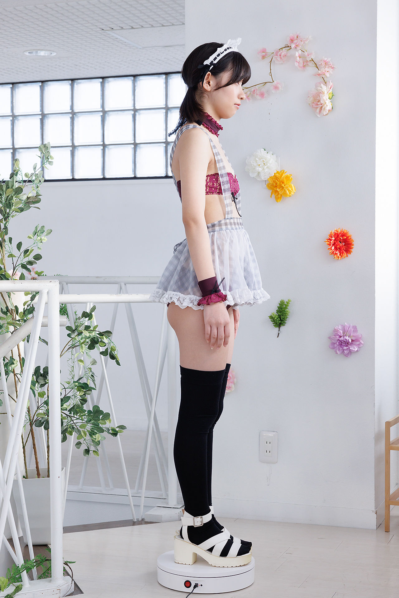 [Minisuka.tv] Akane Nishikawa 西川茜 - Regular Gallery Set 8.03/(44P)