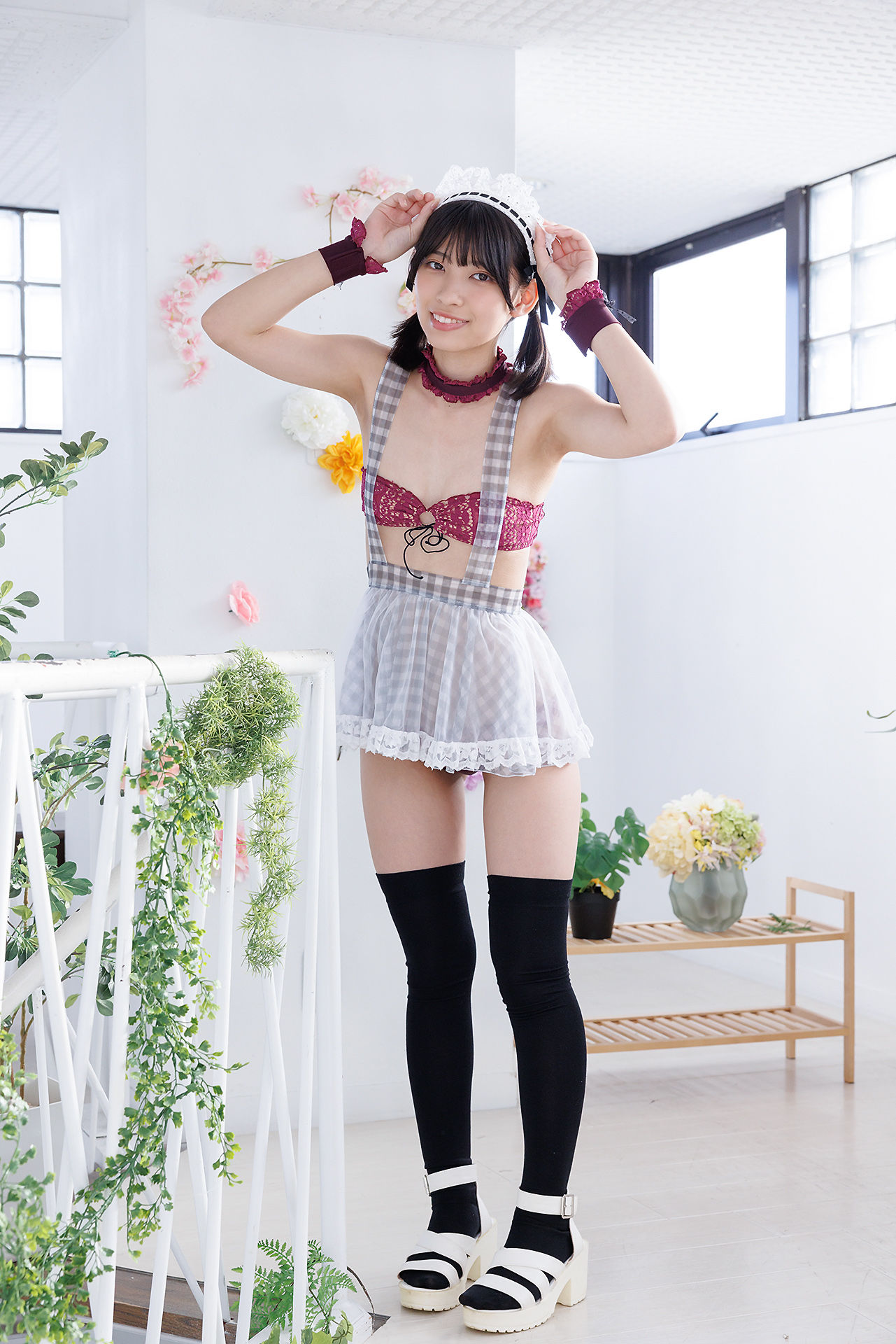[Minisuka.tv] Akane Nishikawa 西川茜 - Regular Gallery Set 8.03/(44P)