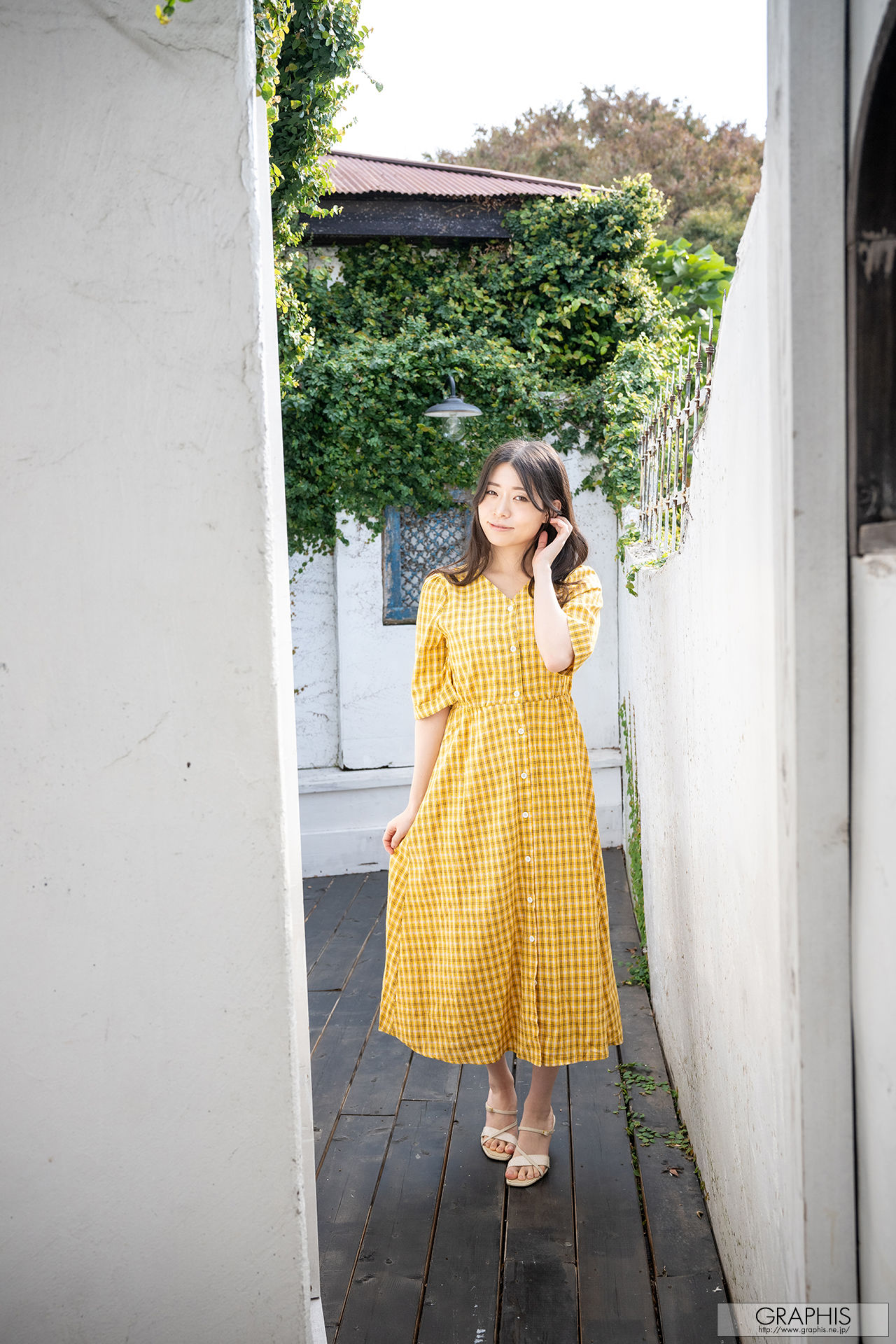 [Graphis Gals] NO.553 Hamabe Shiho 浜辺栞帆 SPLENDID!/(53P)