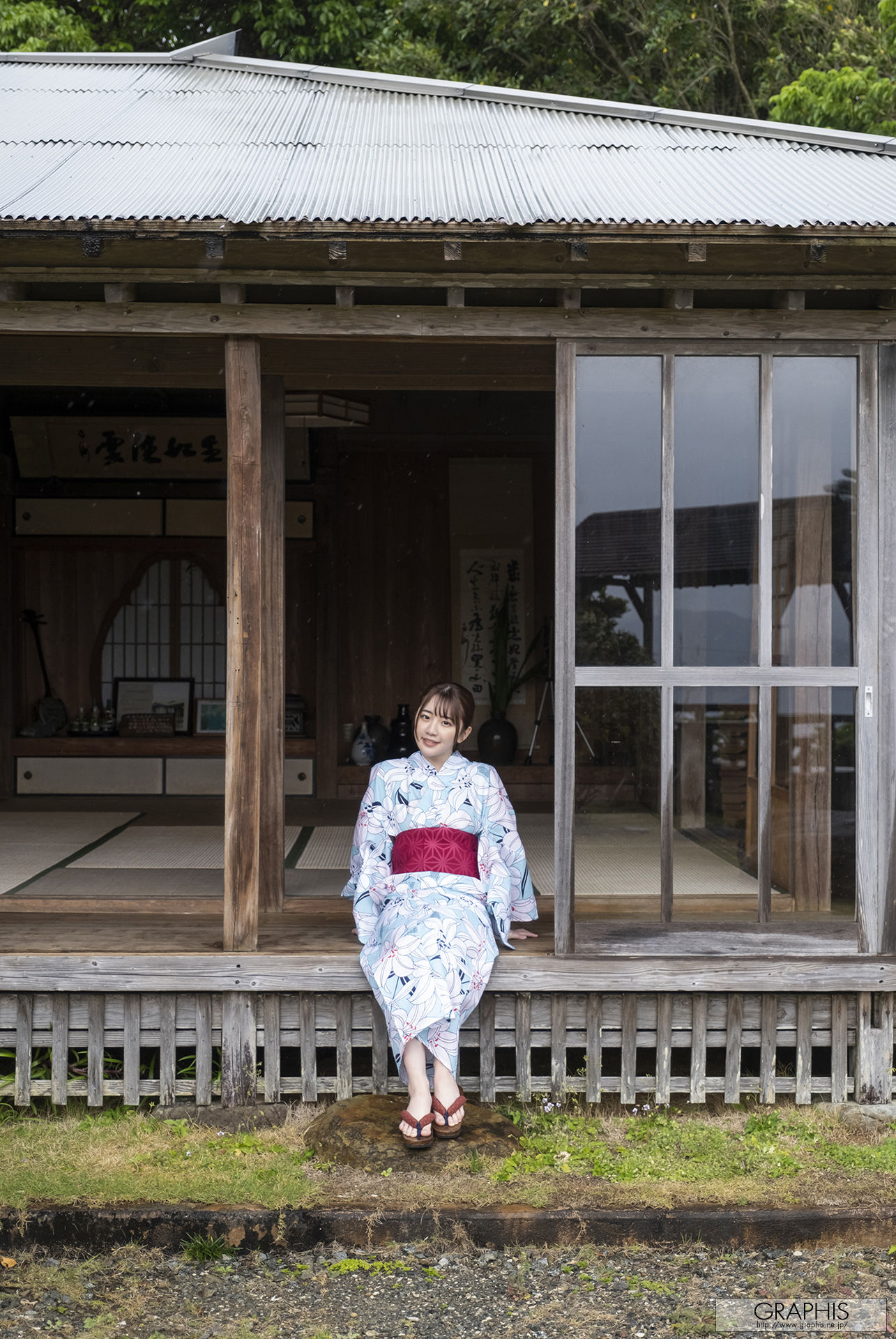 [Graphis Gals] NO.554 Mirei Uno 宇野みれい Curvaceous!/(63P)