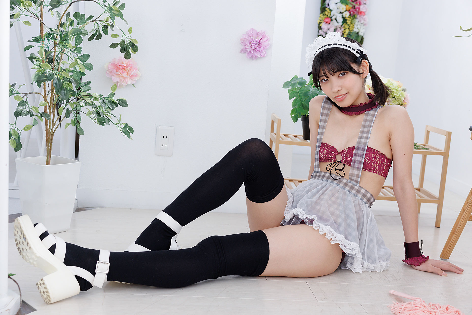 [Minisuka.tv] Akane Nishikawa 西川茜 - Regular Gallery Set 8.03/(44P)