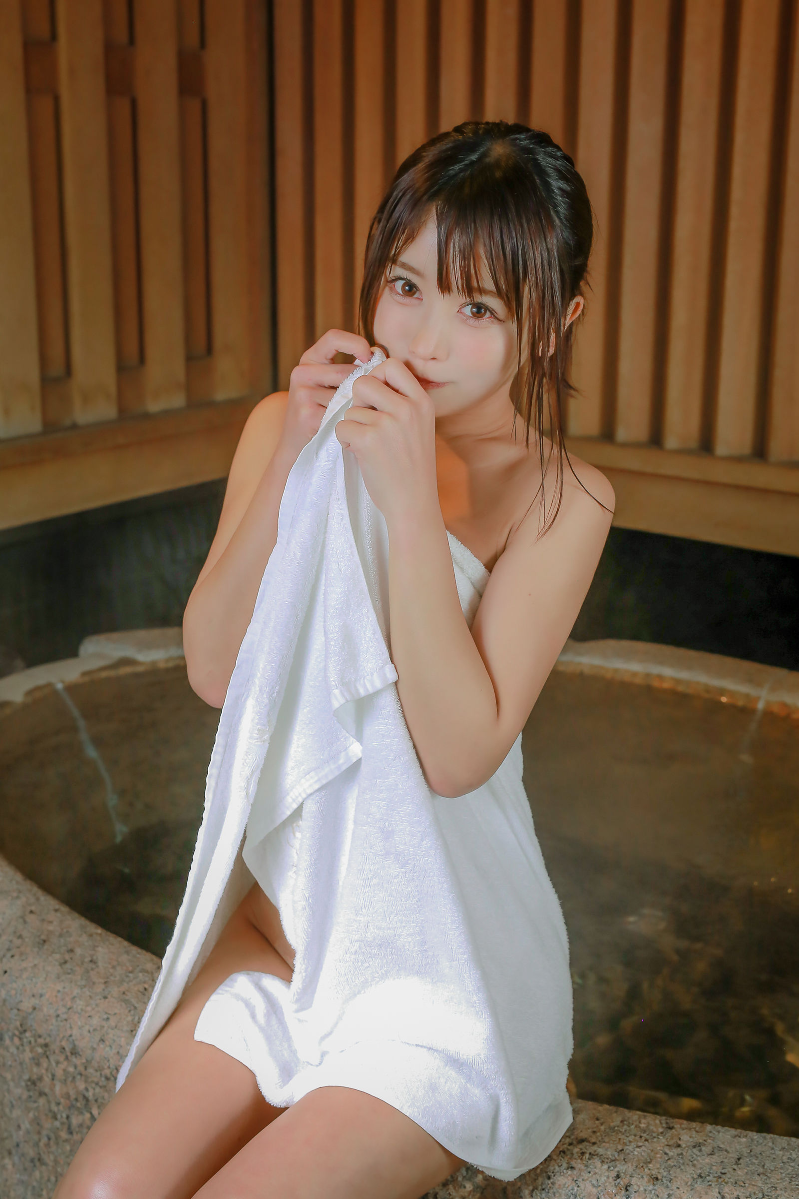 いくみ – (193iKkyu3) - Ikumi いくみ Ikumi to Onsen いくみと温泉/(202P)