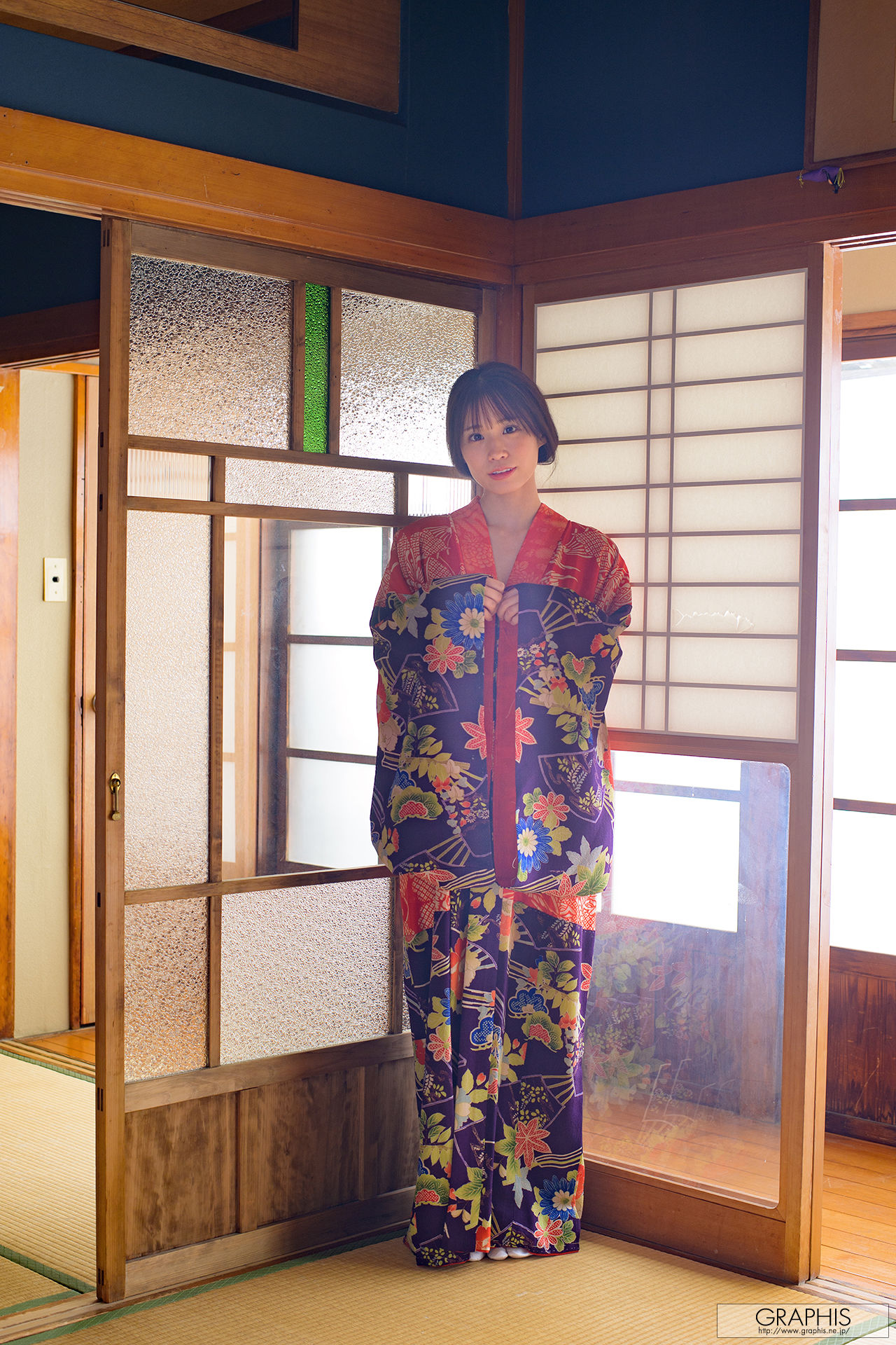 [Graphis Gals] NO.552 Nana Miho 未歩なな VIVACIOUS/(87P)
