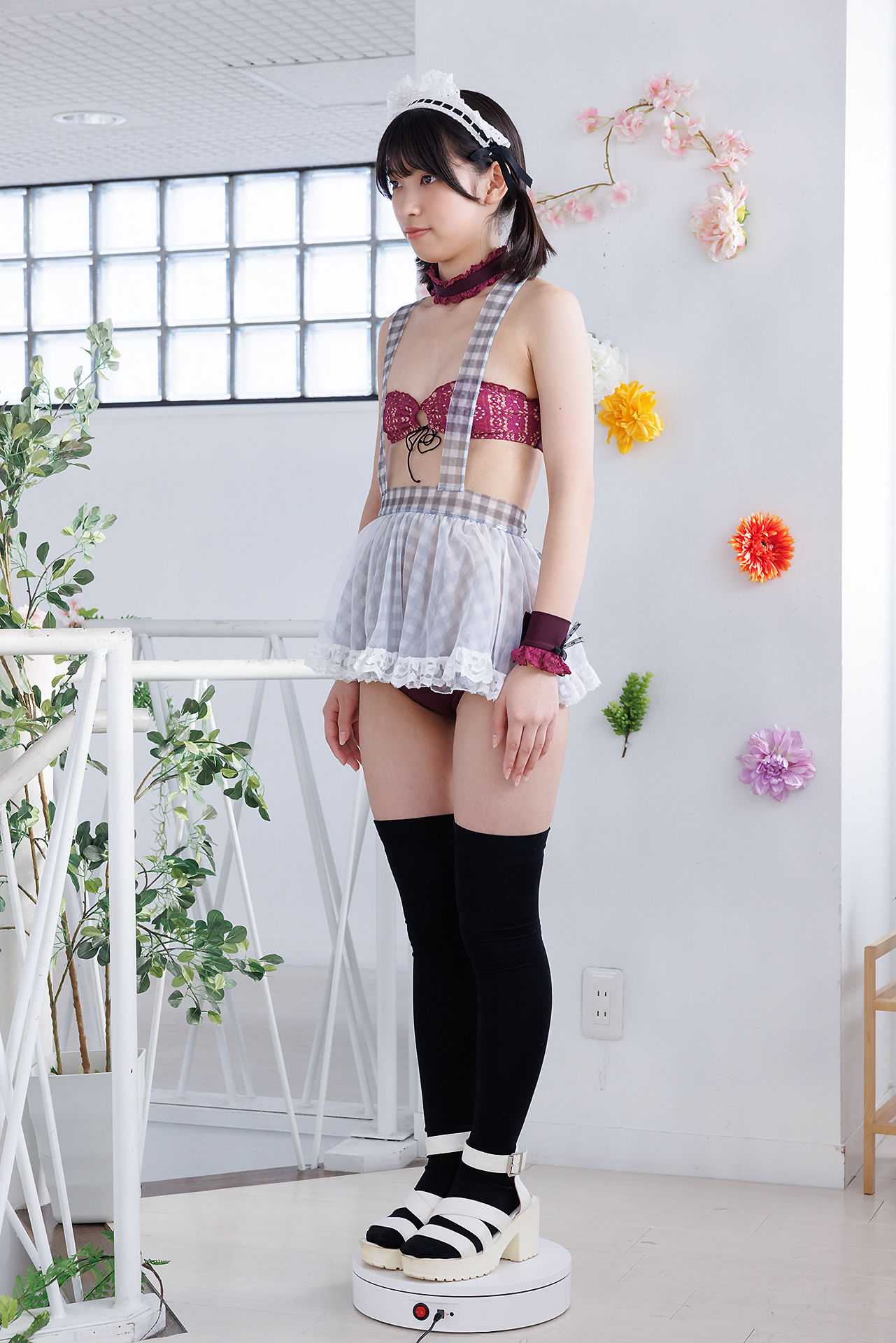[Minisuka.tv] Akane Nishikawa 西川茜 - Regular Gallery Set 8.03/(44P)