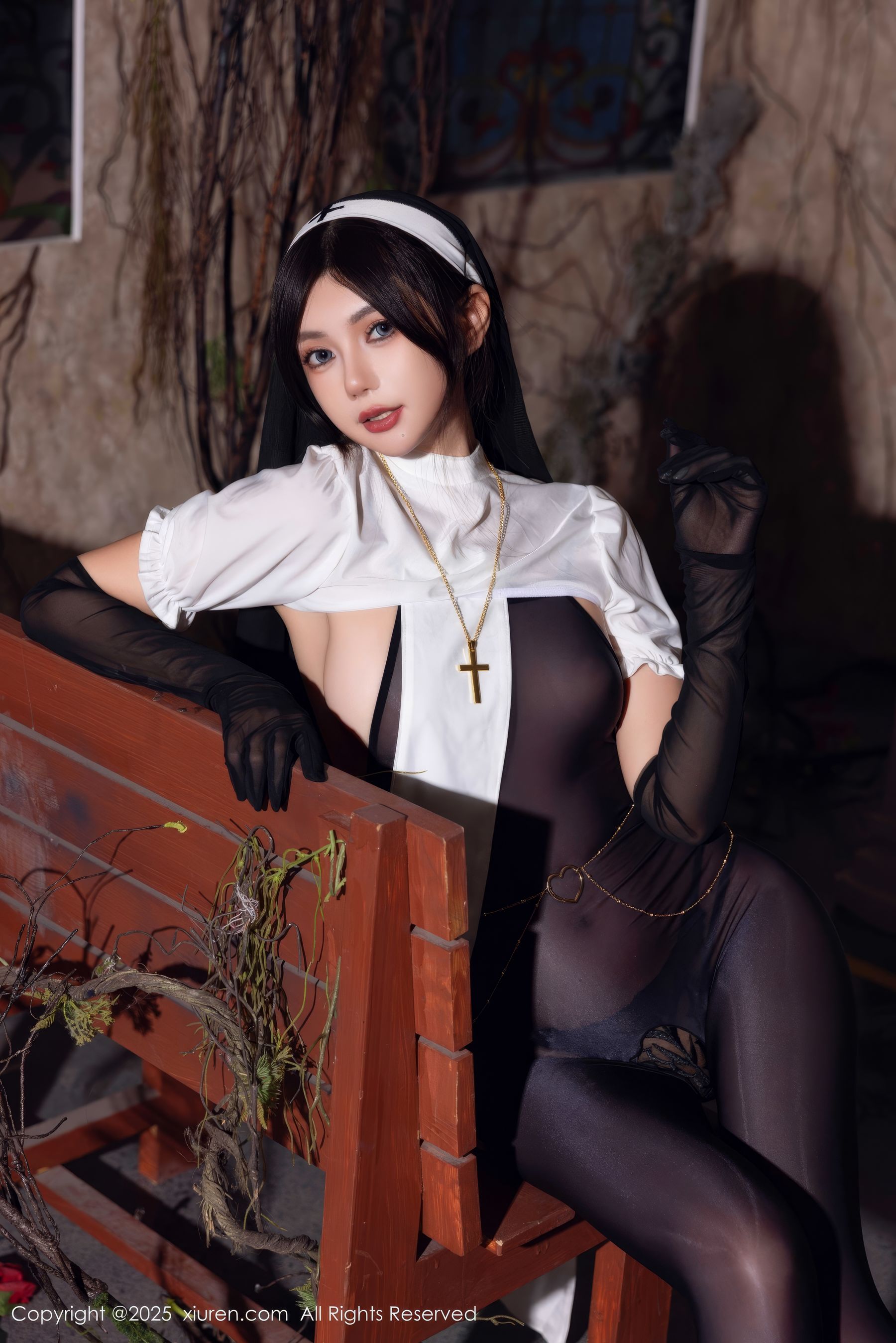 [秀人XiuRen] 2025.01.17 No.9774 绮里嘉ula/(79P)