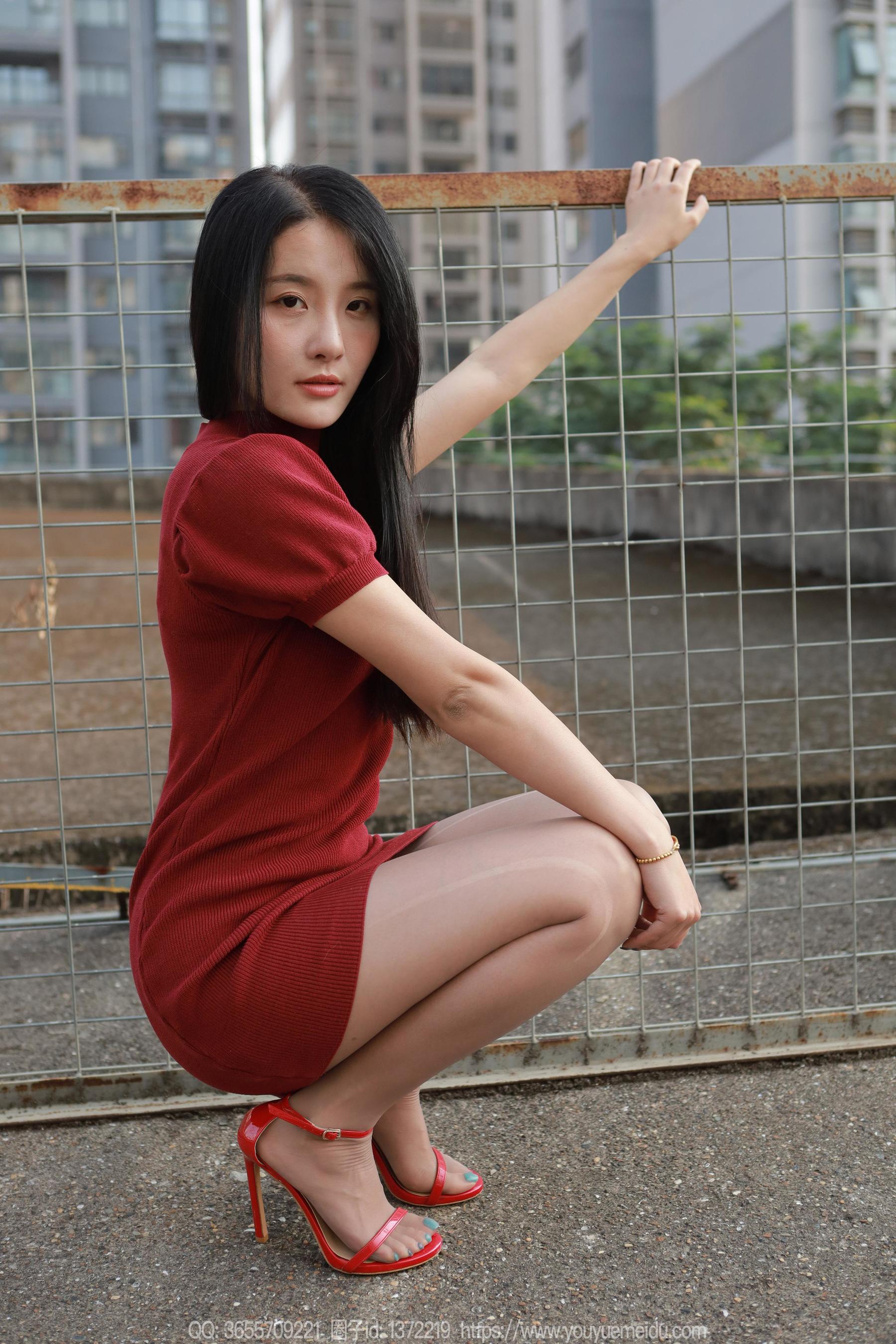 IESS异思趣向 - 模特： 婉萍 《西红柿（上）》/(85P)